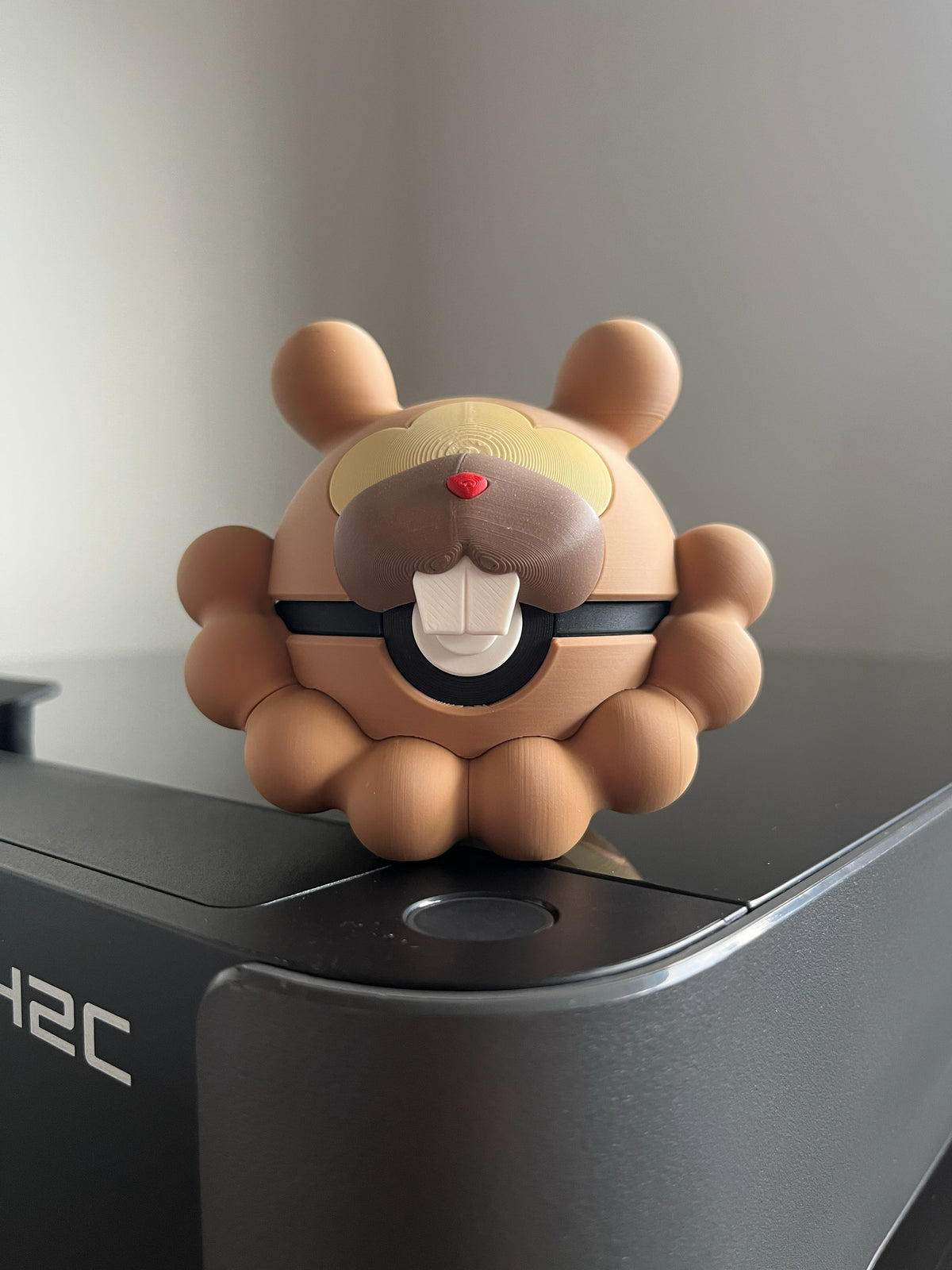 Bidoof Monster Ball, front view
