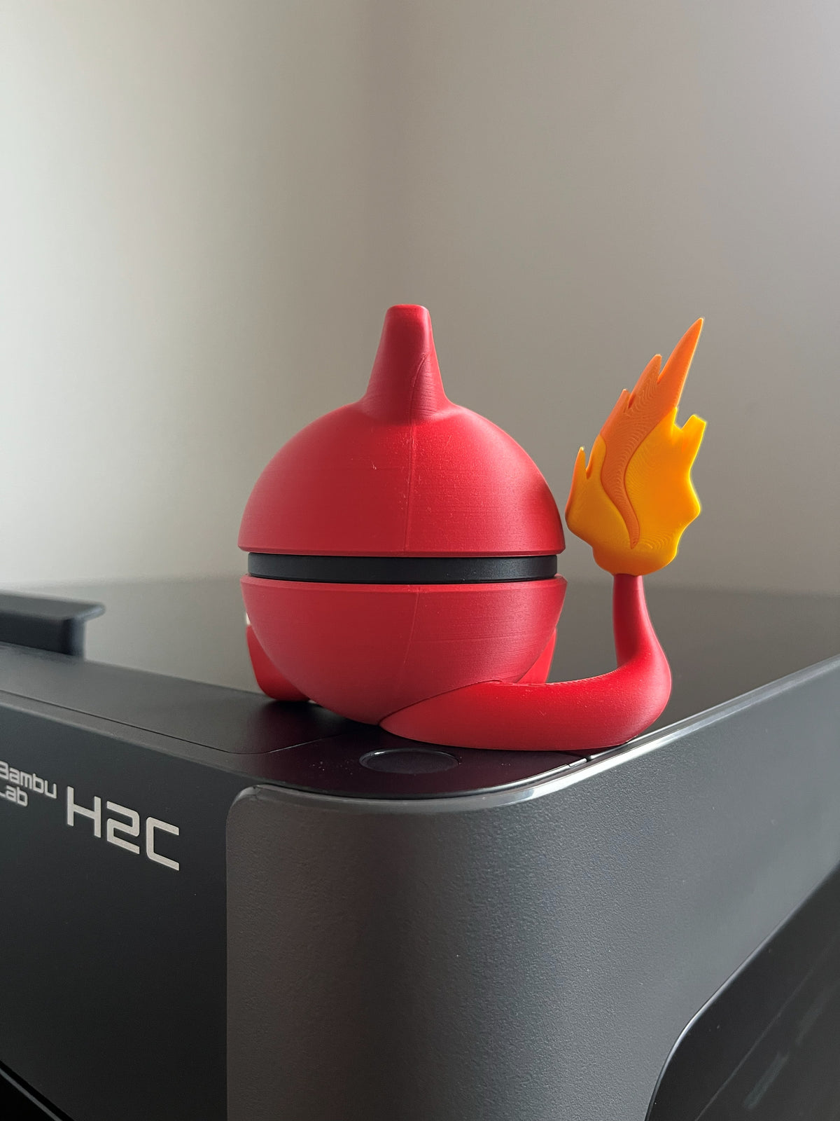 Charmeleon Monster Ball, back view