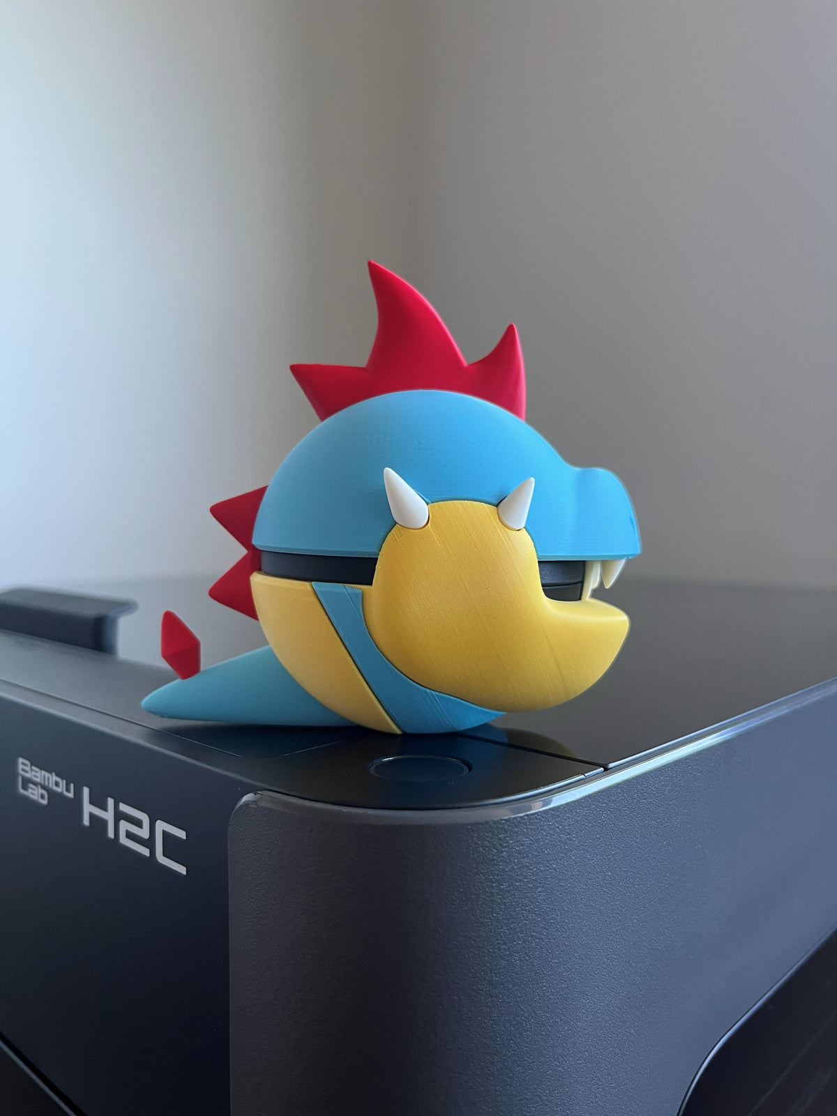 Croconaw Monster Ball, right side