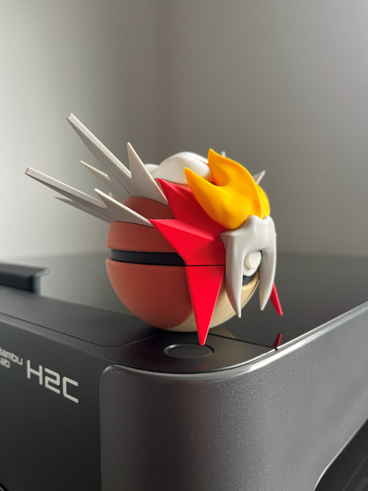 Entei Monster Ball, side profile