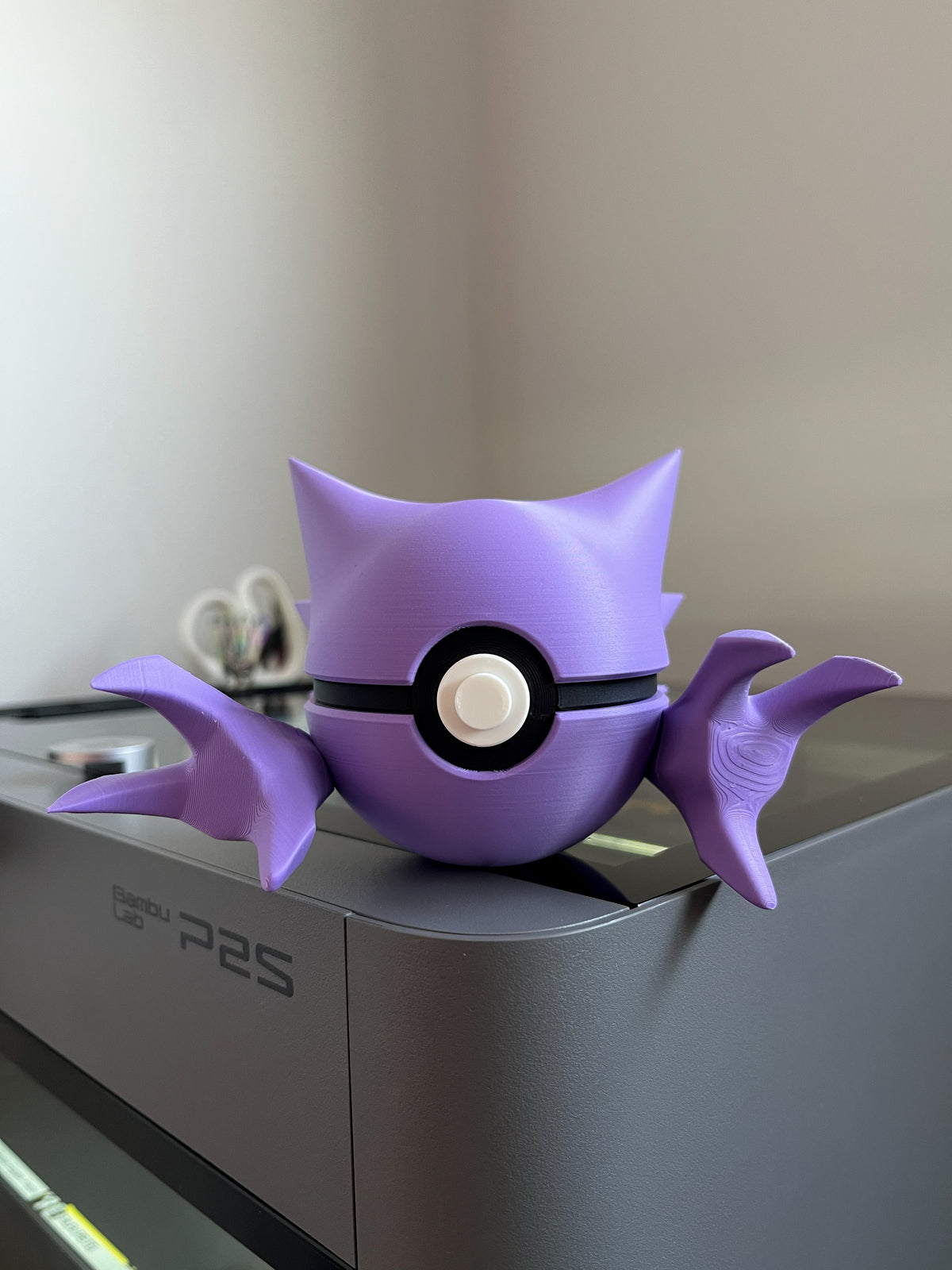 Haunter Monster Ball, front view