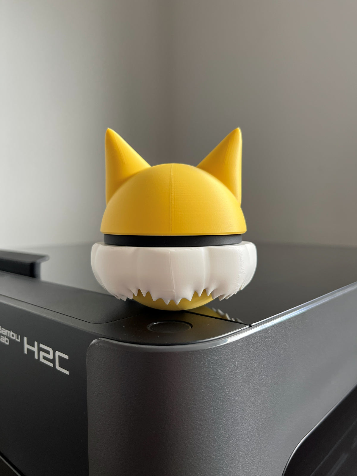 Hypno Monster Ball, back view