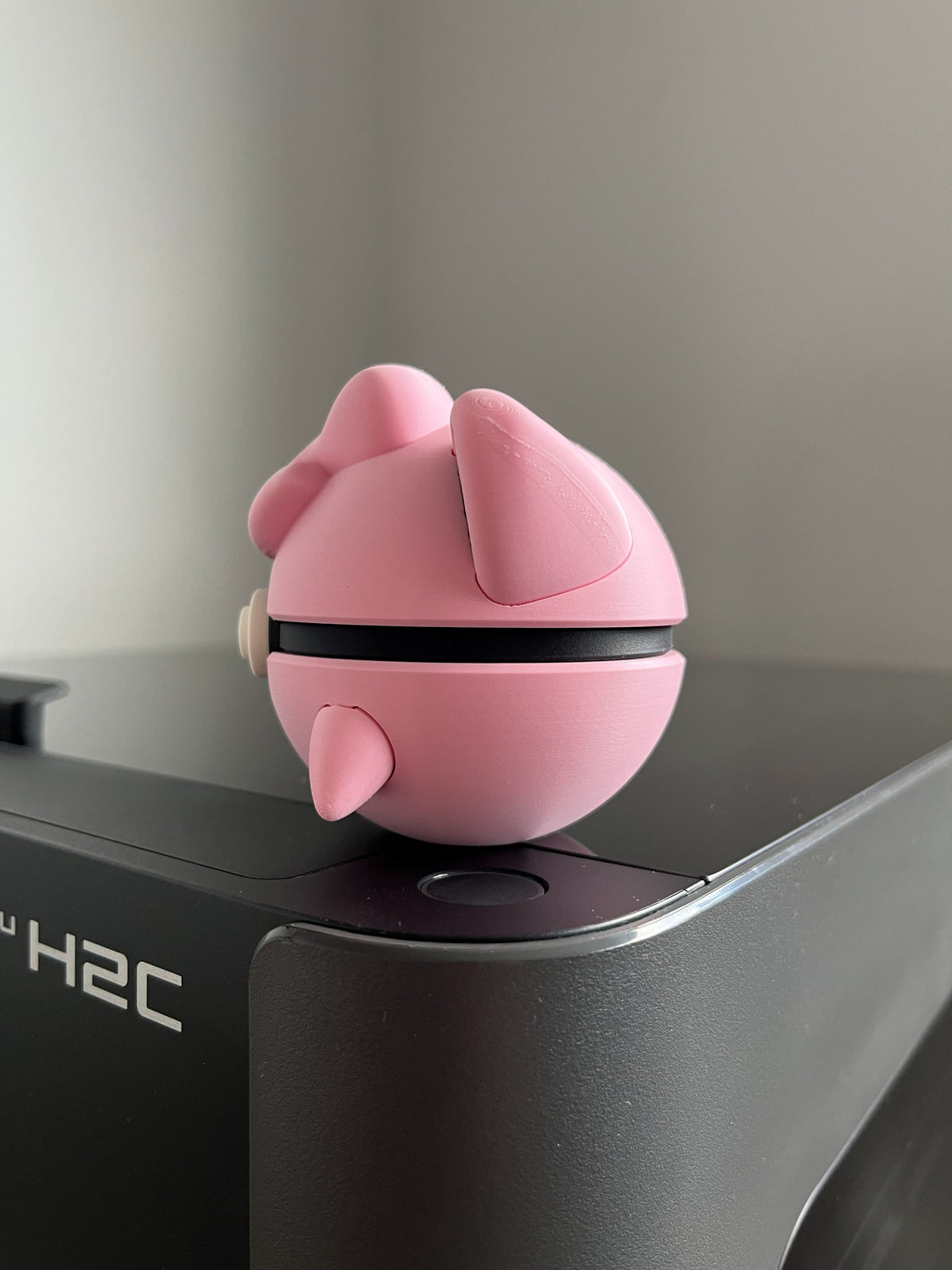 Jigglypuff Monster Ball, left side