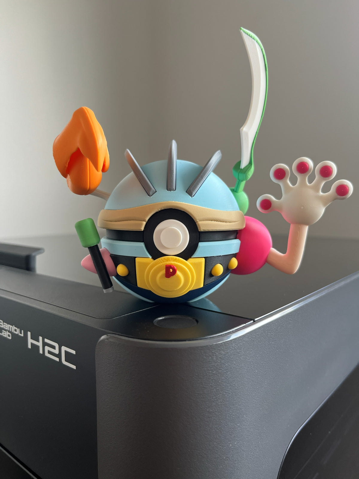 Machamp Special Arms Monster Ball, front view