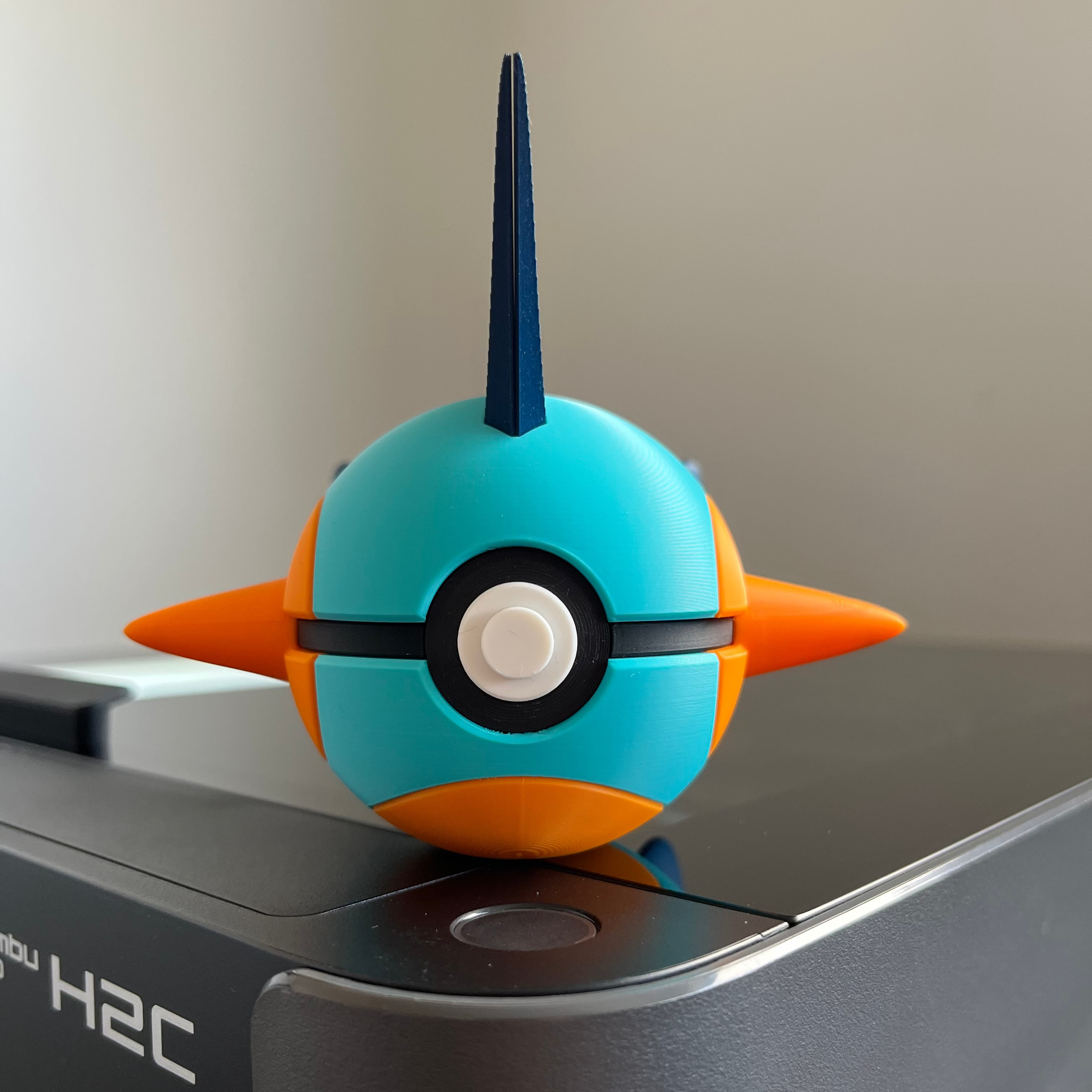 Marshtomp Monster Ball, front view