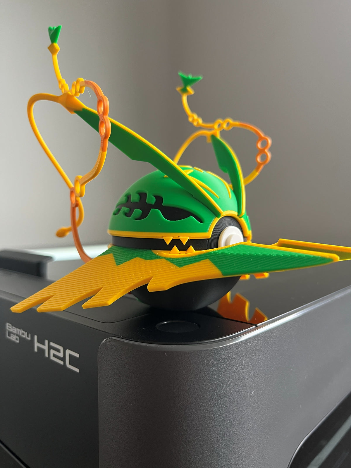 Mega Rayquaza Monster Ball, side profile