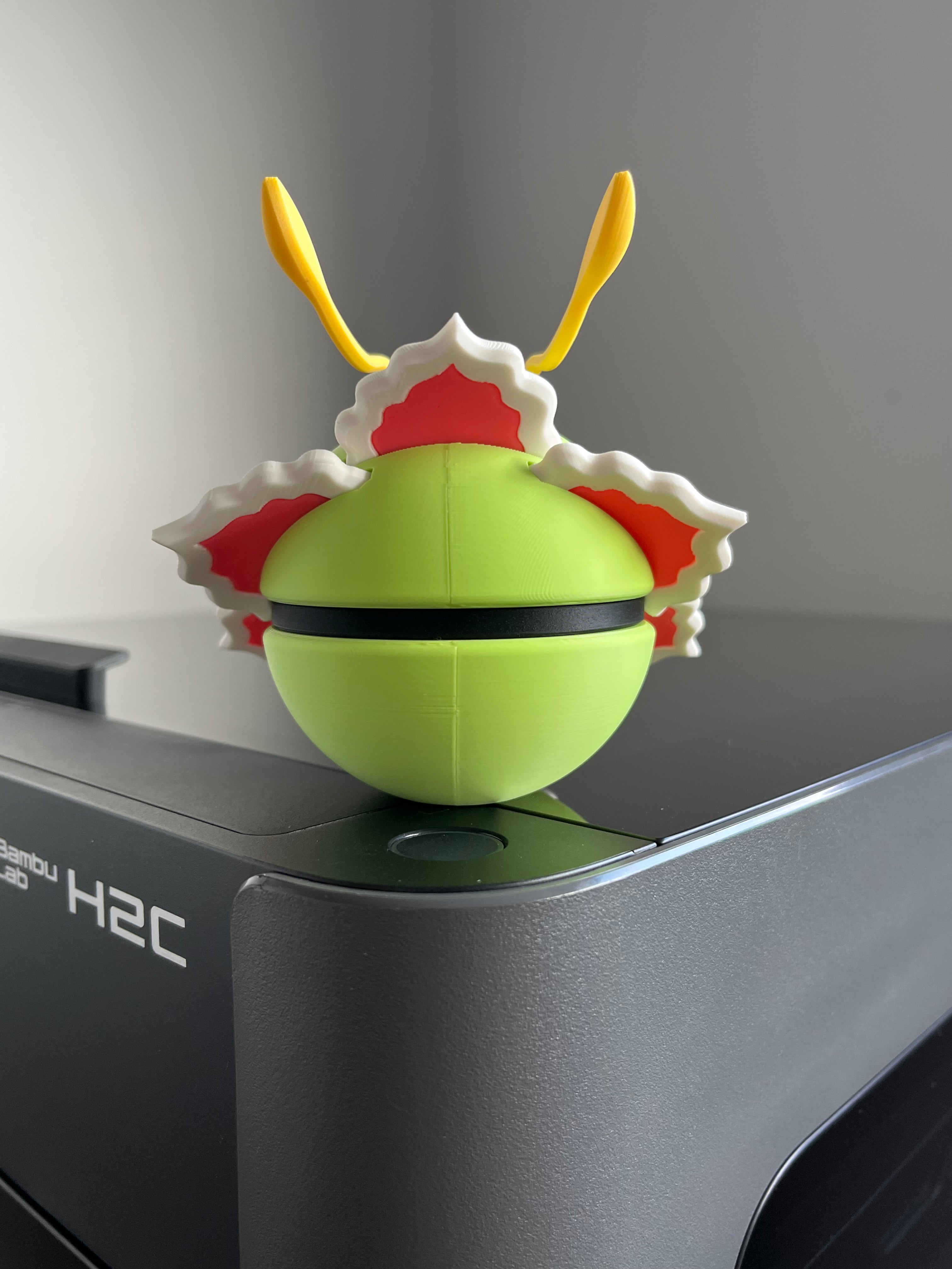 Meganium Monster Ball, back view