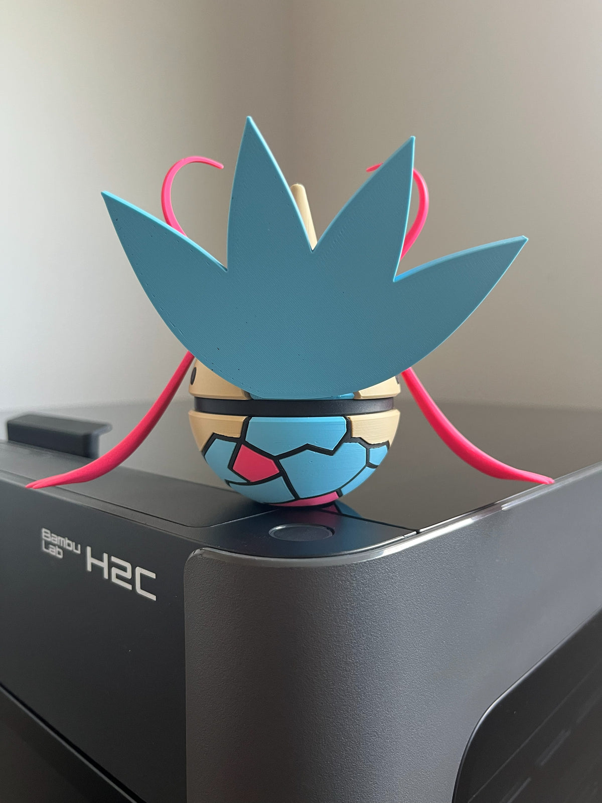 Milotic Monster Ball, back view