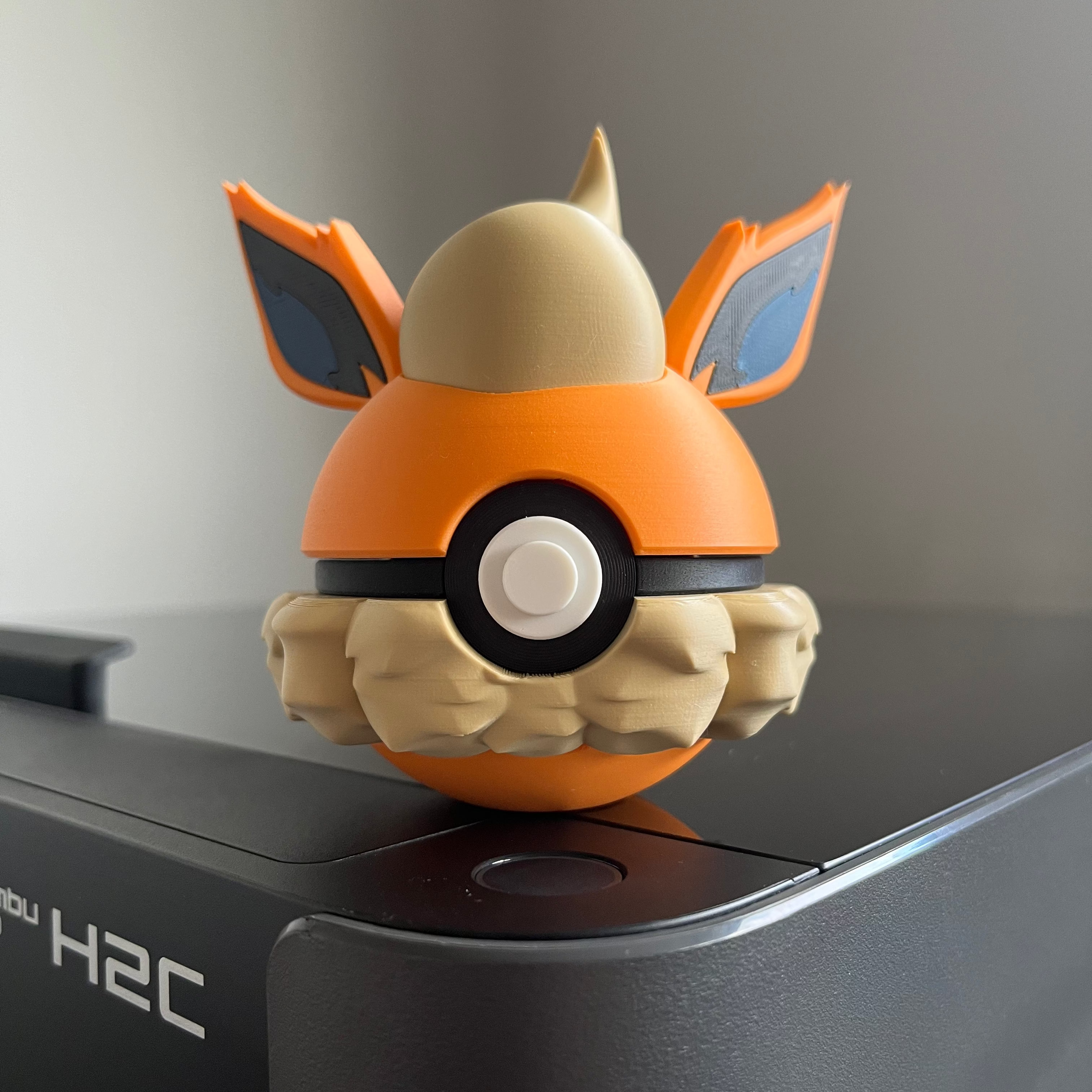 Flareon Monster Ball