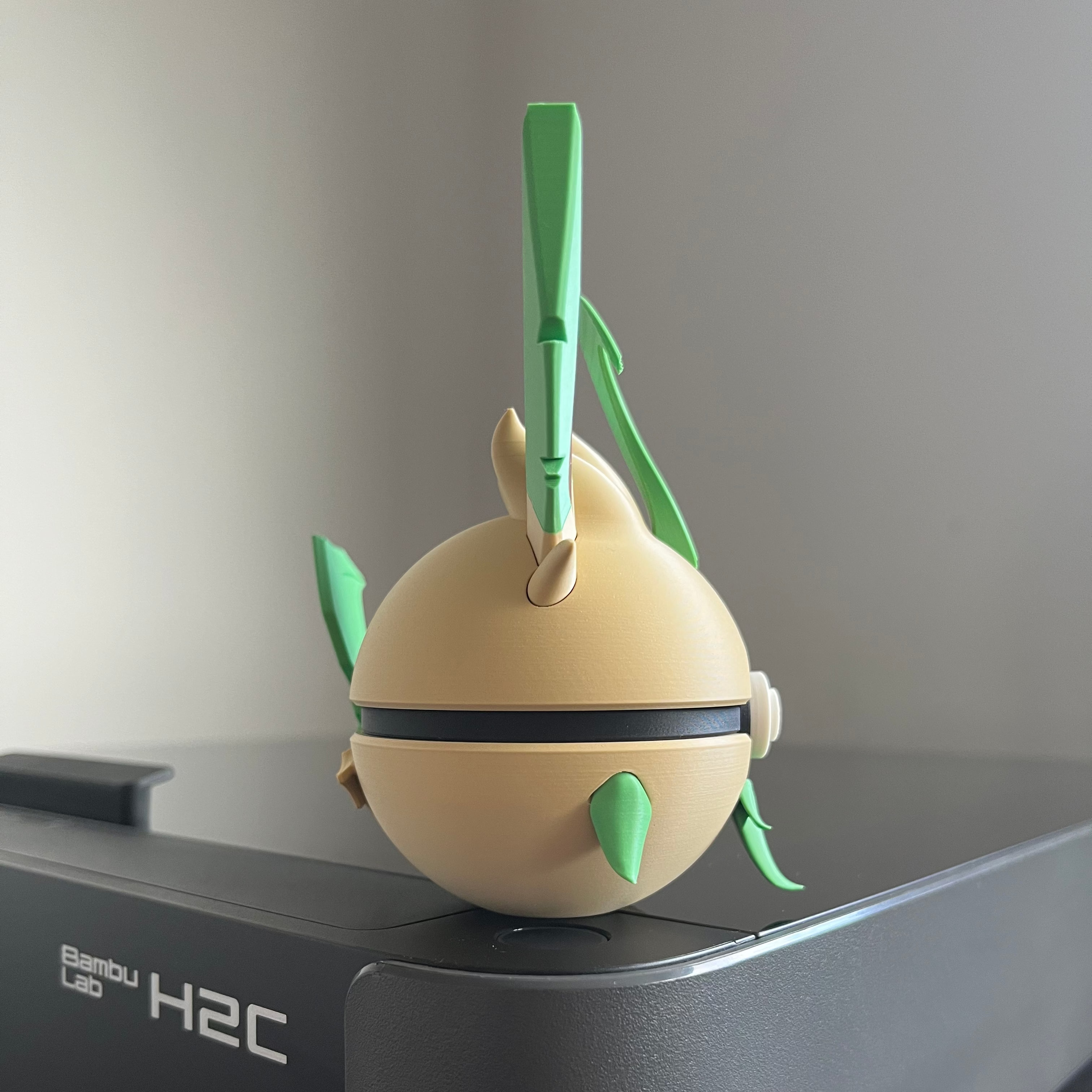 Leafeon Monster Ball