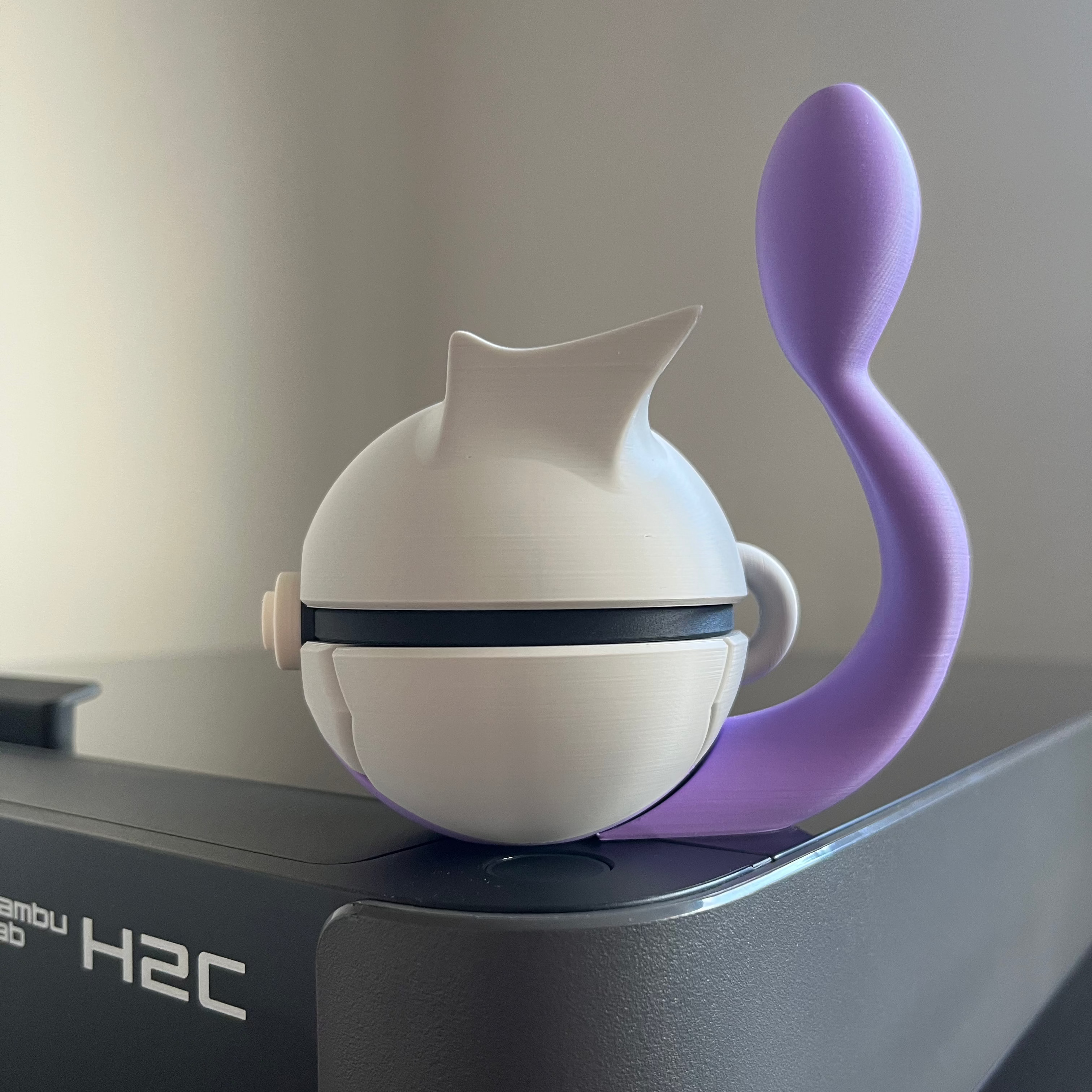 Mewtwo Monster Ball
