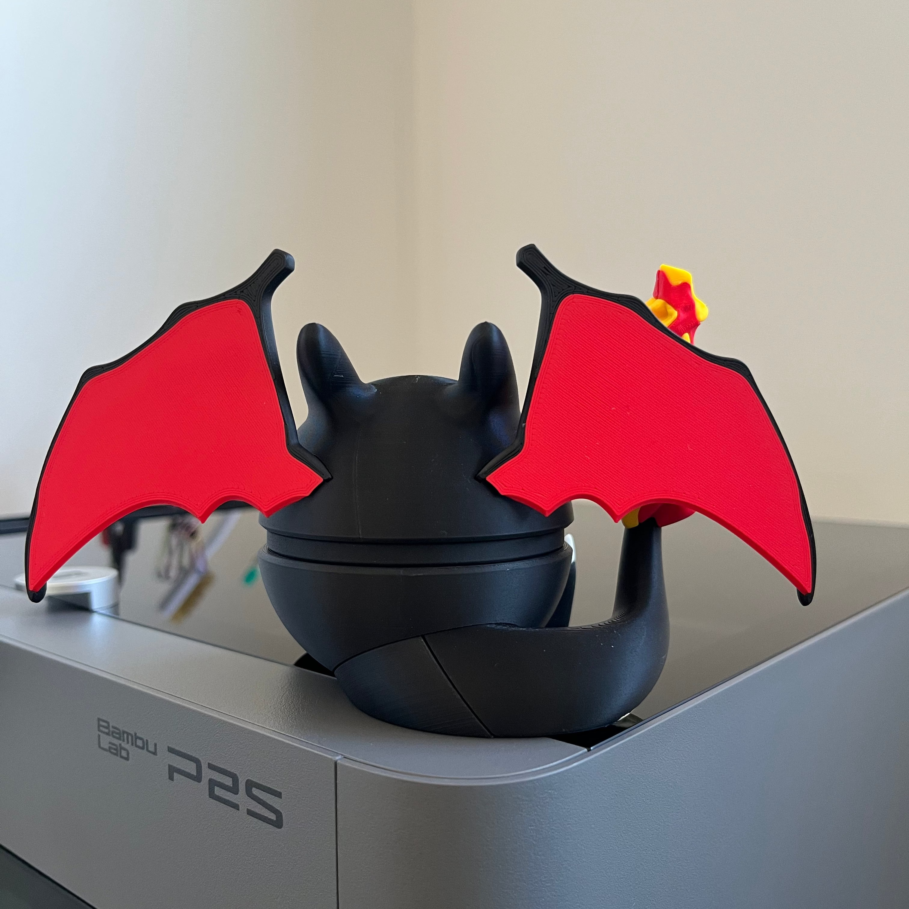 Shiny Charizard Monster Ball