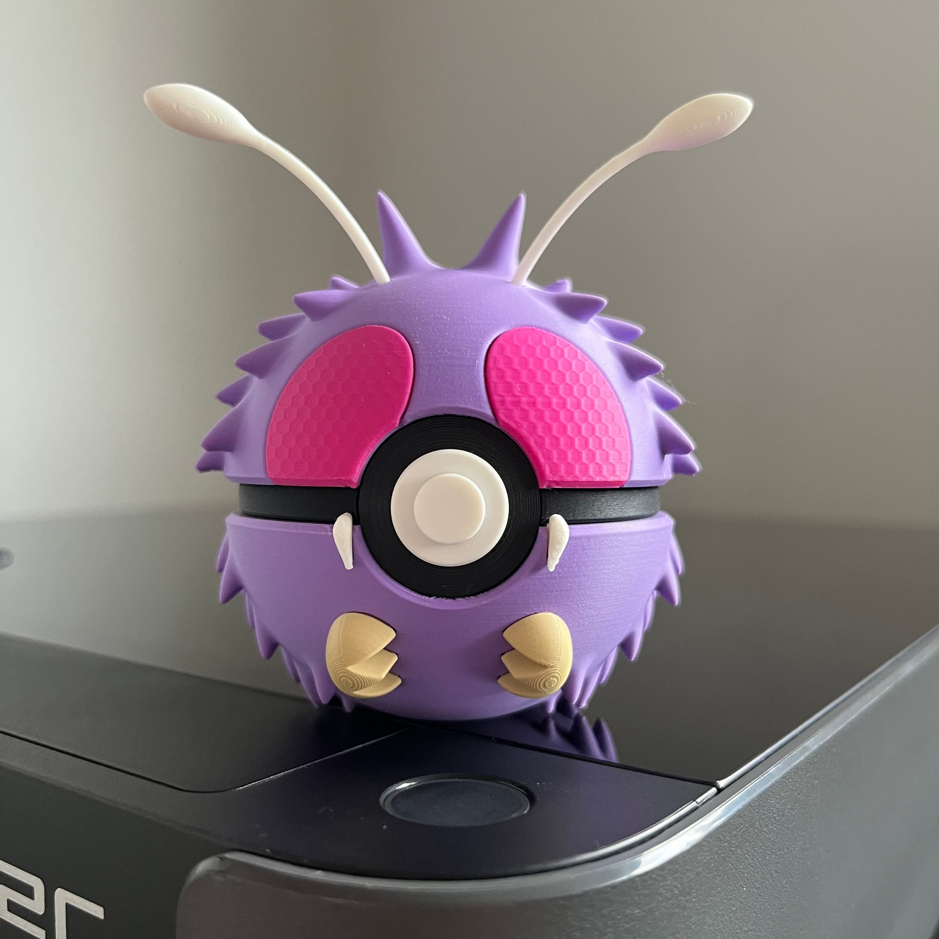 Venonat Monster Ball
