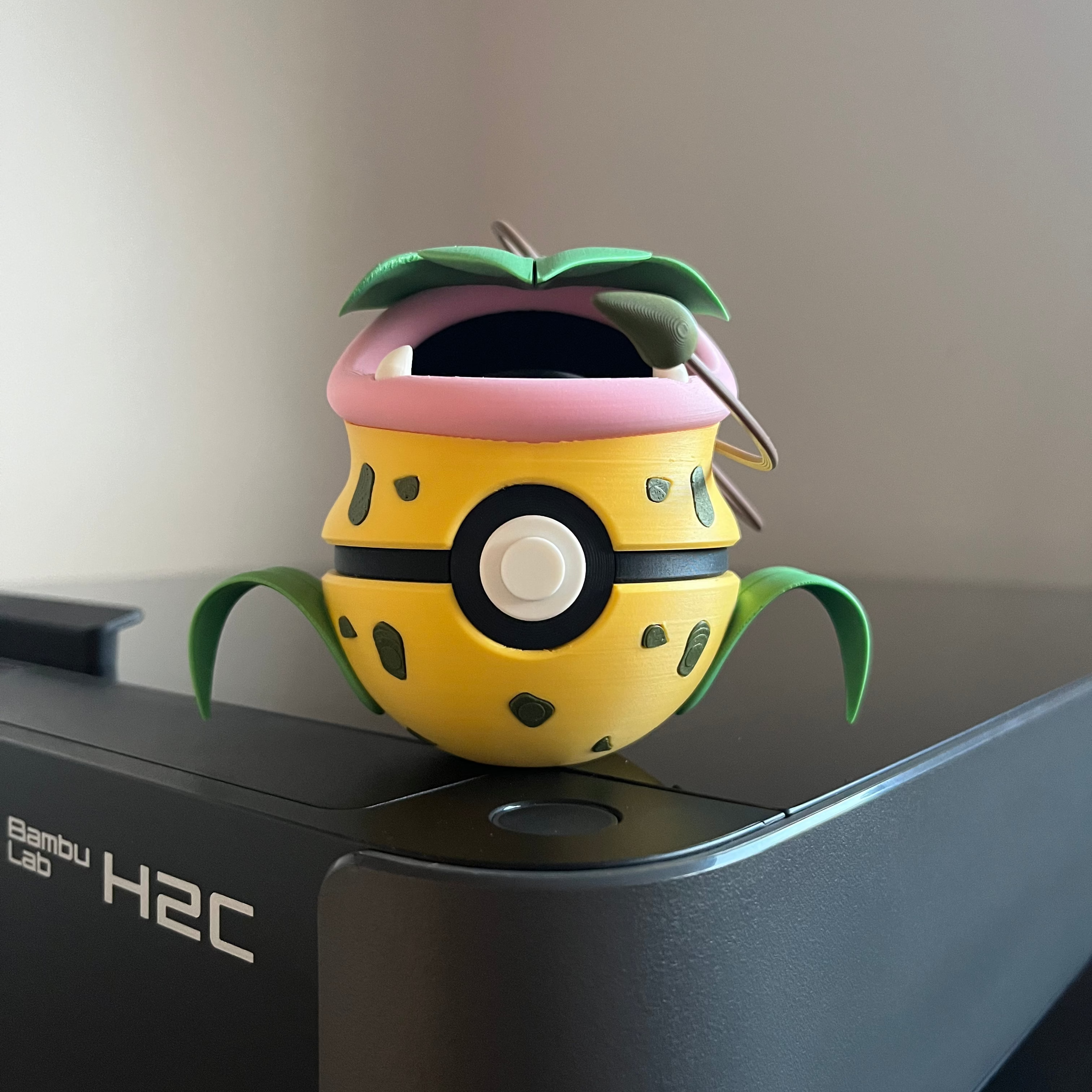 Victreebel Monster Ball