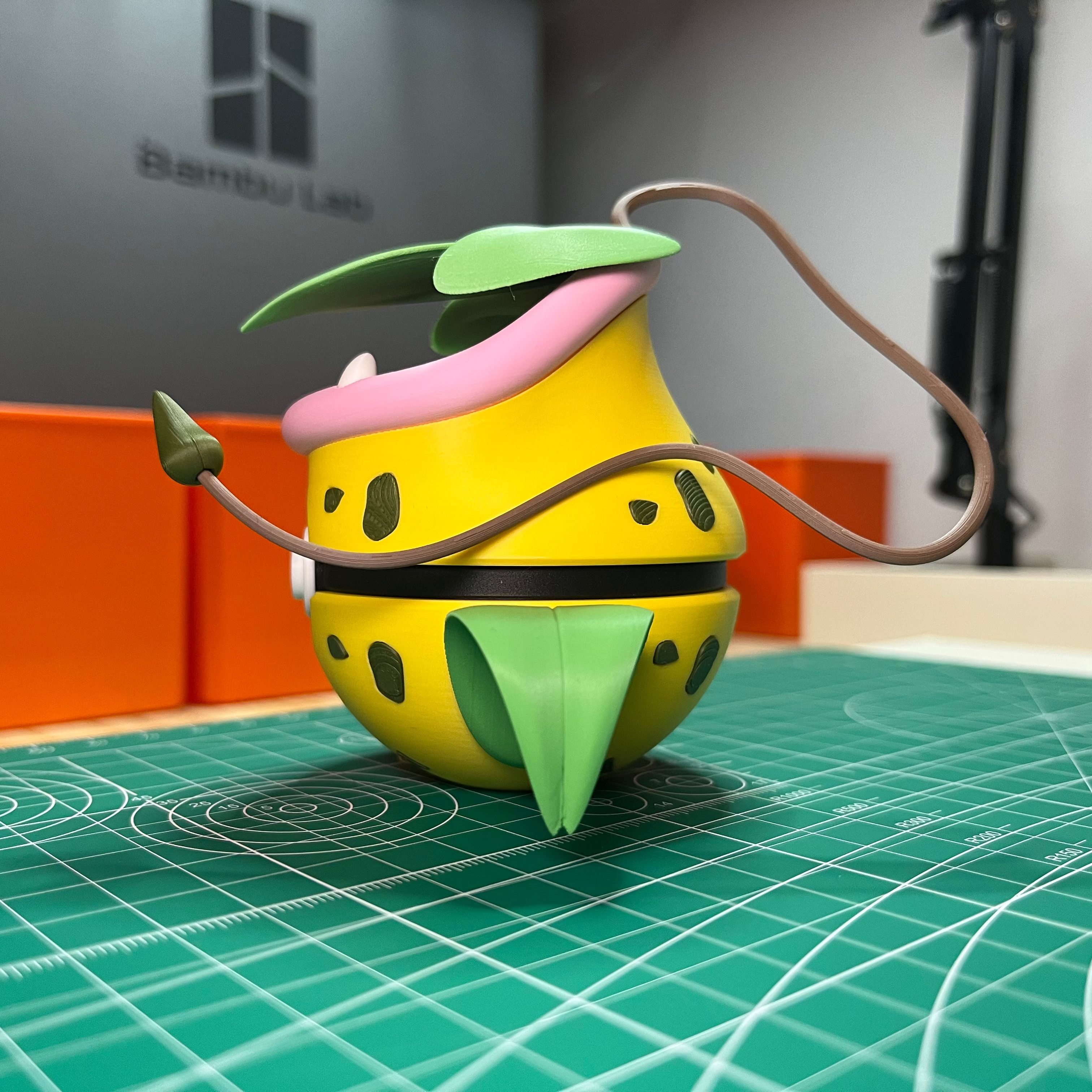 Victreebel Monster Ball