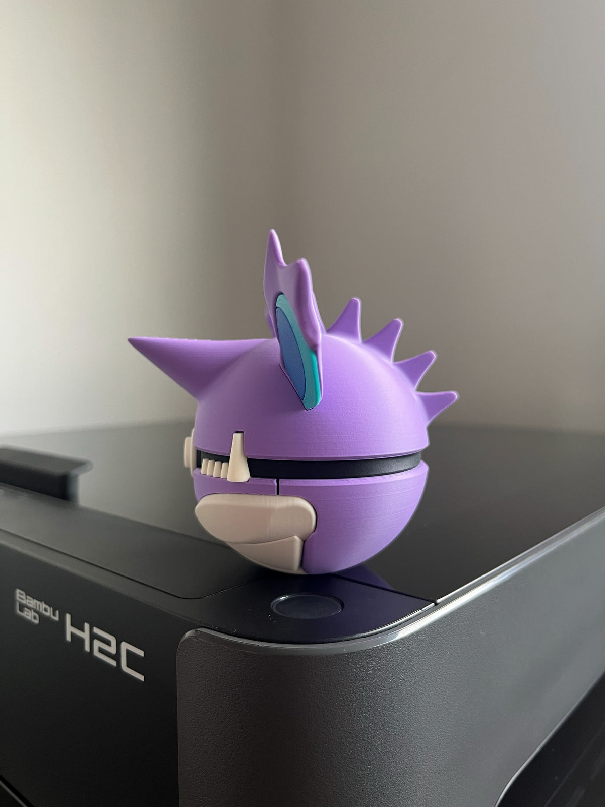 Nidoking Monster Ball, left side