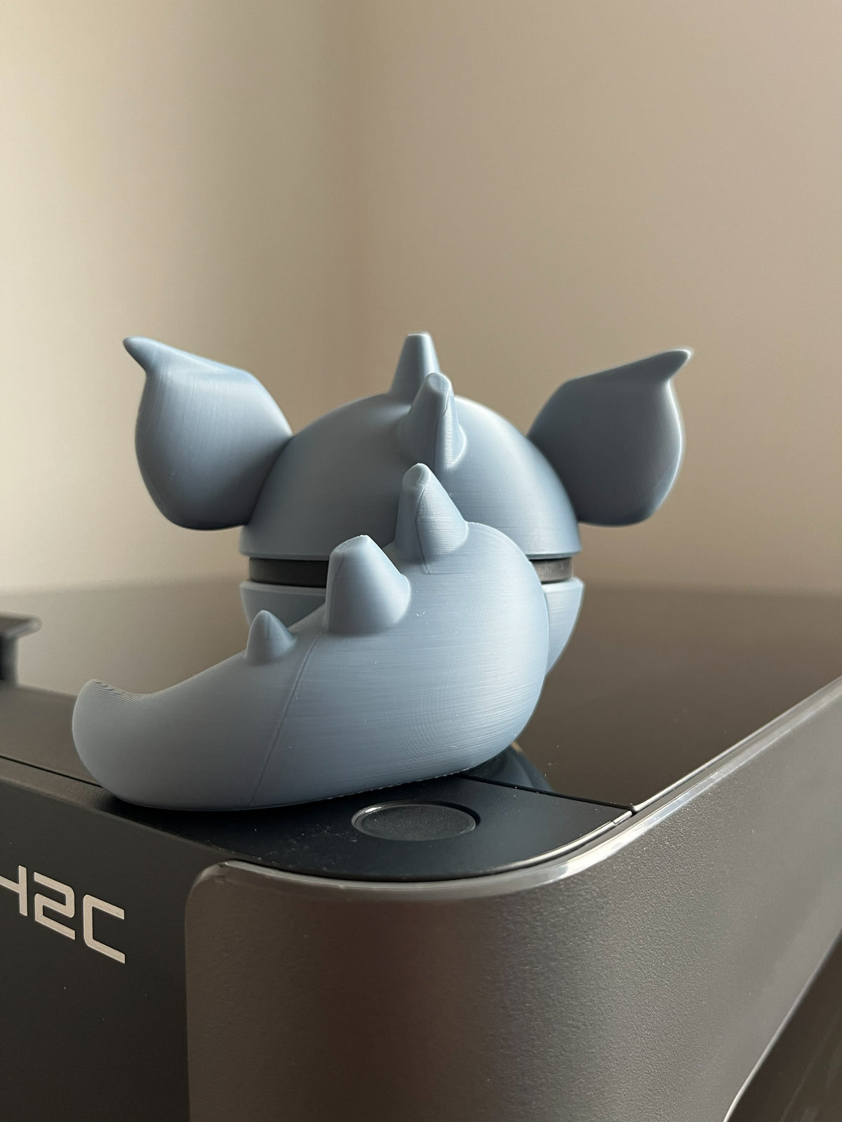Nidoqueen Monster Ball, back view