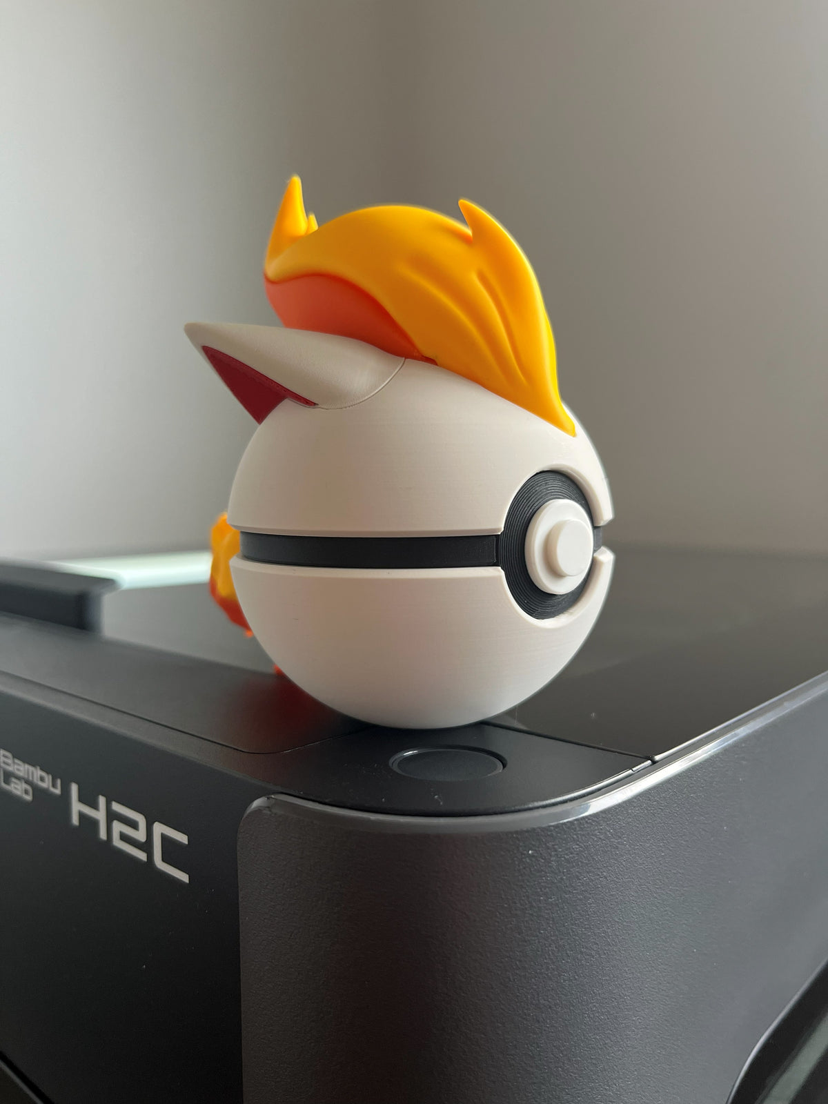 Ponyta Monster Ball, side profile