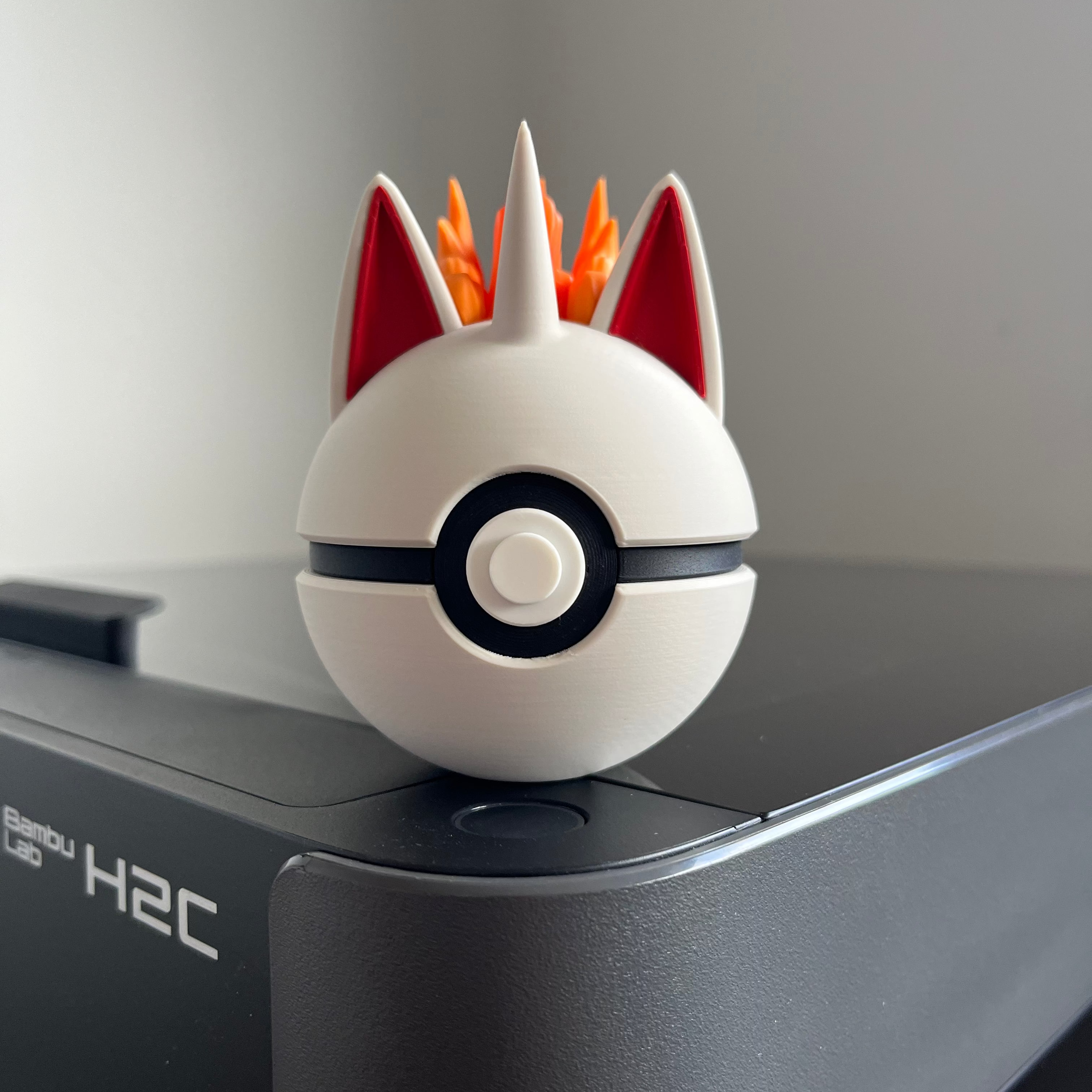 Rapidash Monster Ball, front view
