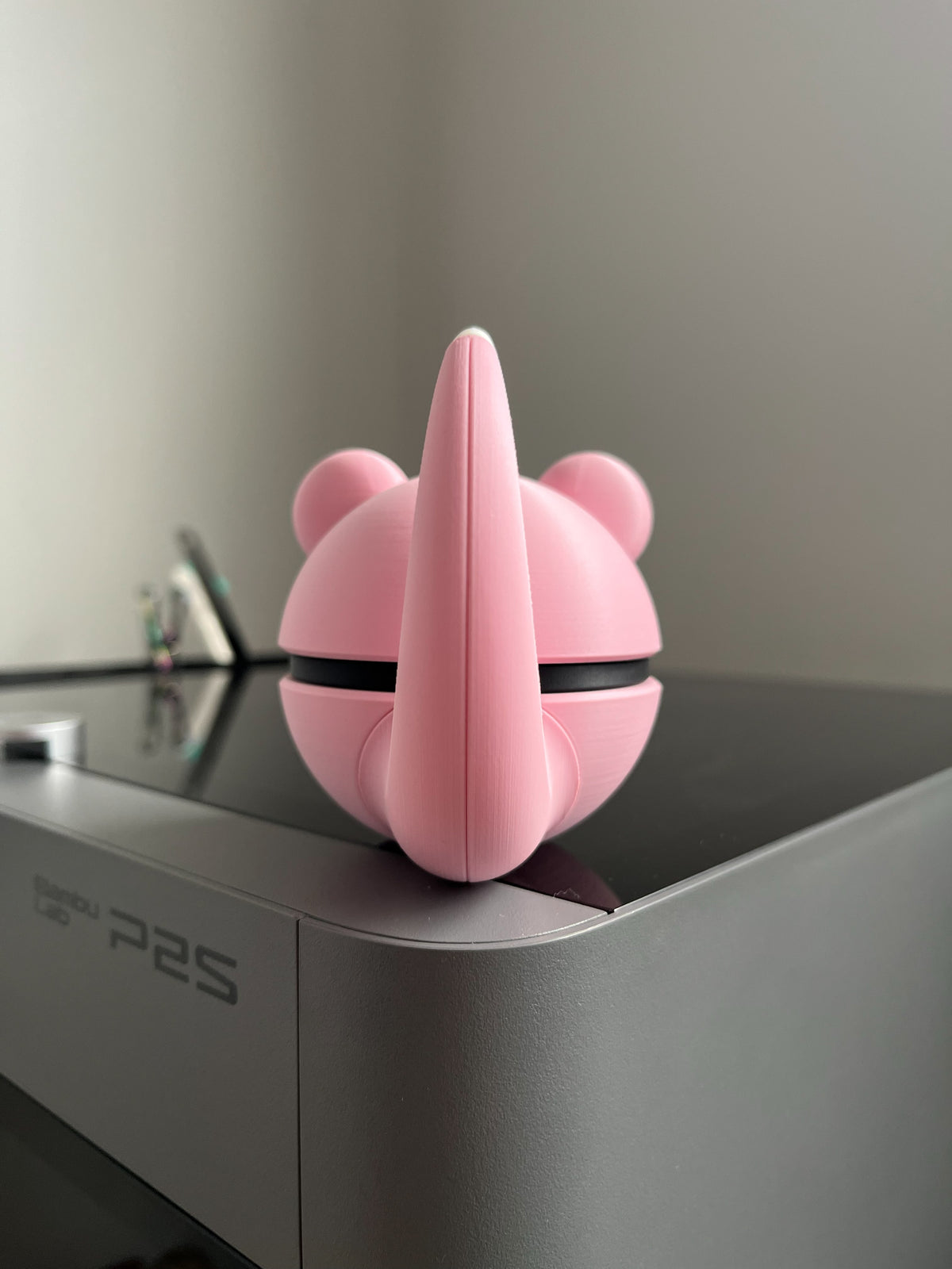 Slowpoke Monster Ball, back view