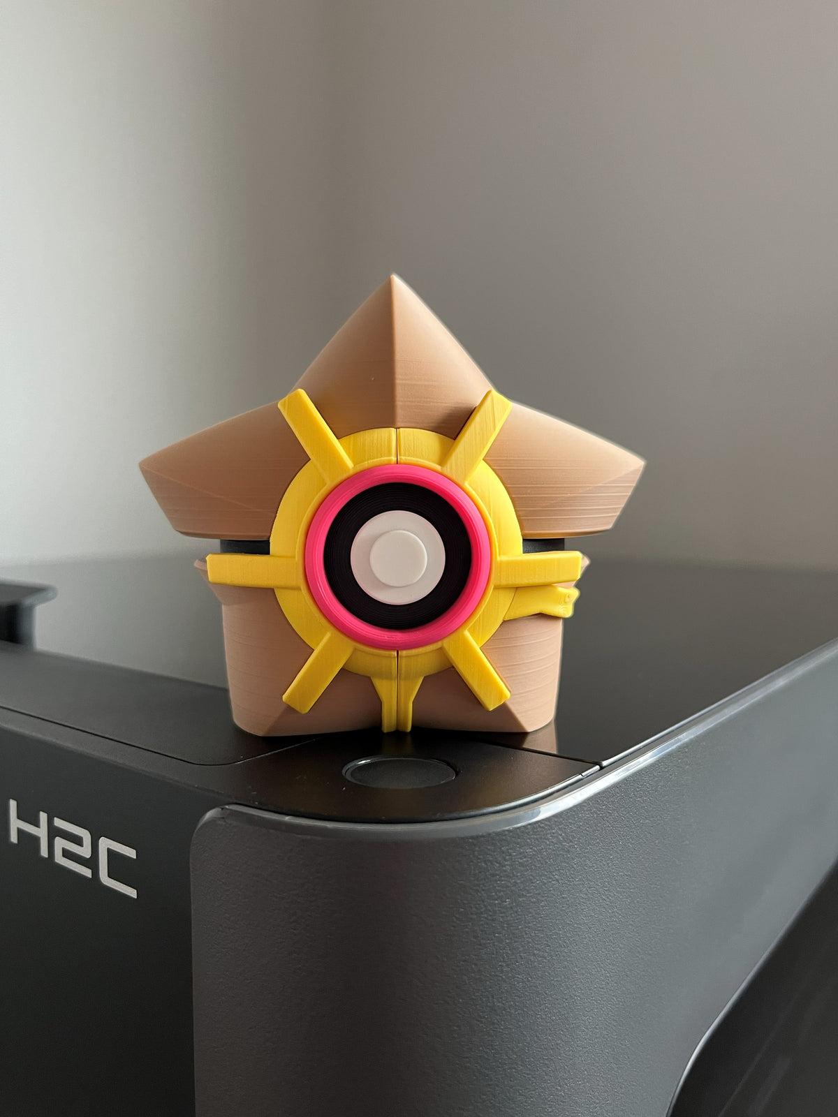 Staryu Monster Ball, front view