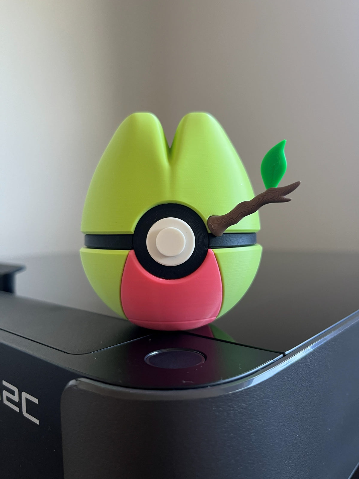 Treecko Monster Ball, front view