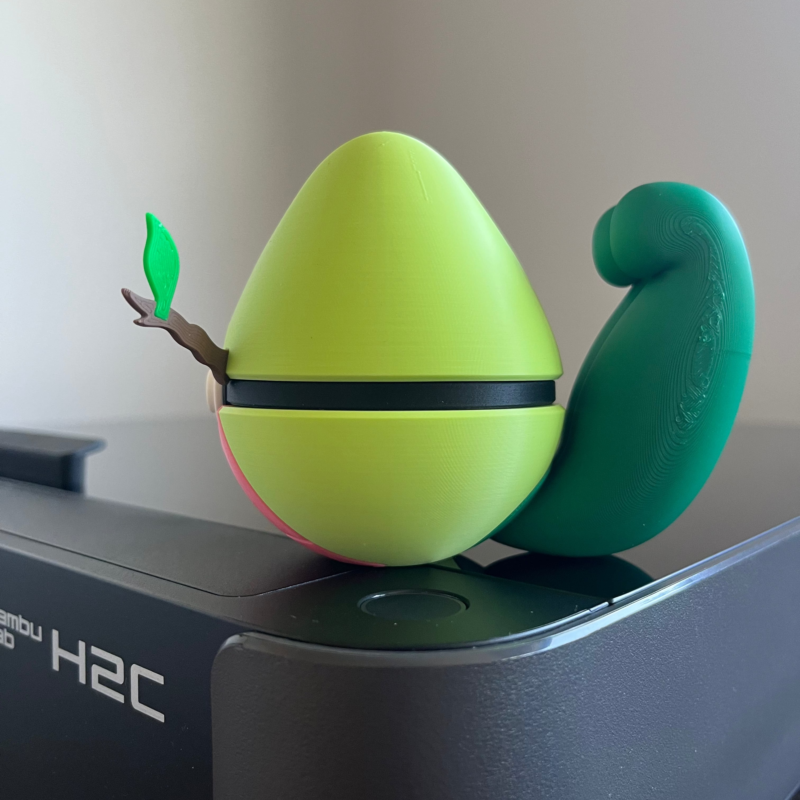 Treecko Monster Ball, left side