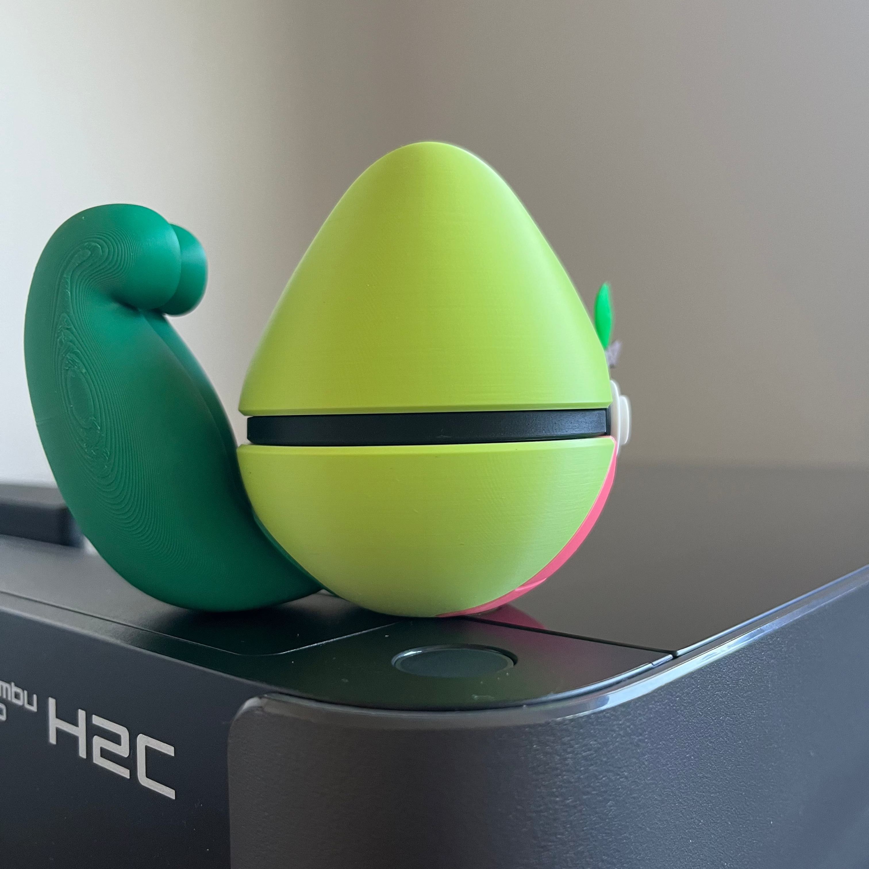 Treecko Monster Ball, right side