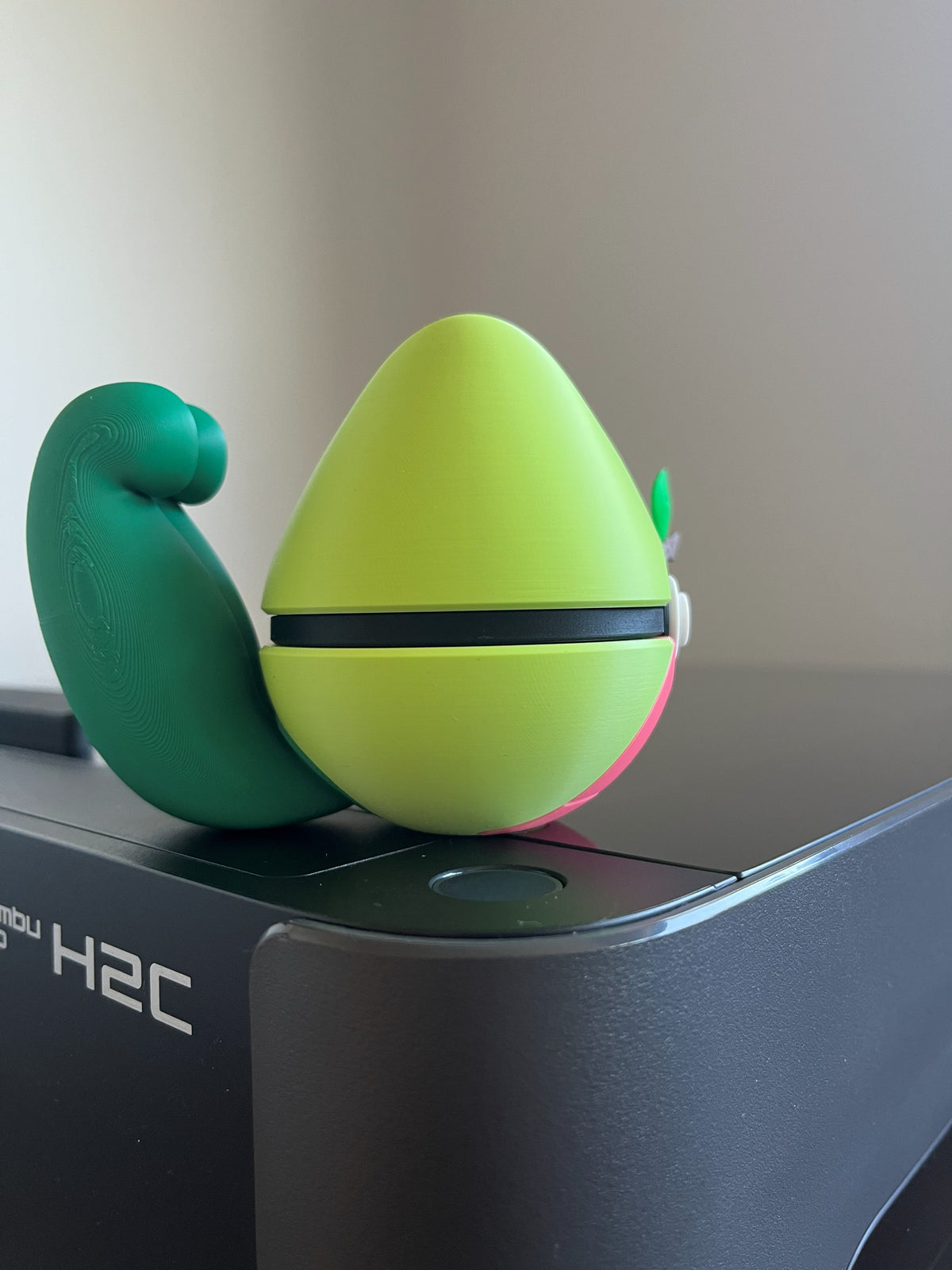 Treecko Monster Ball, right side