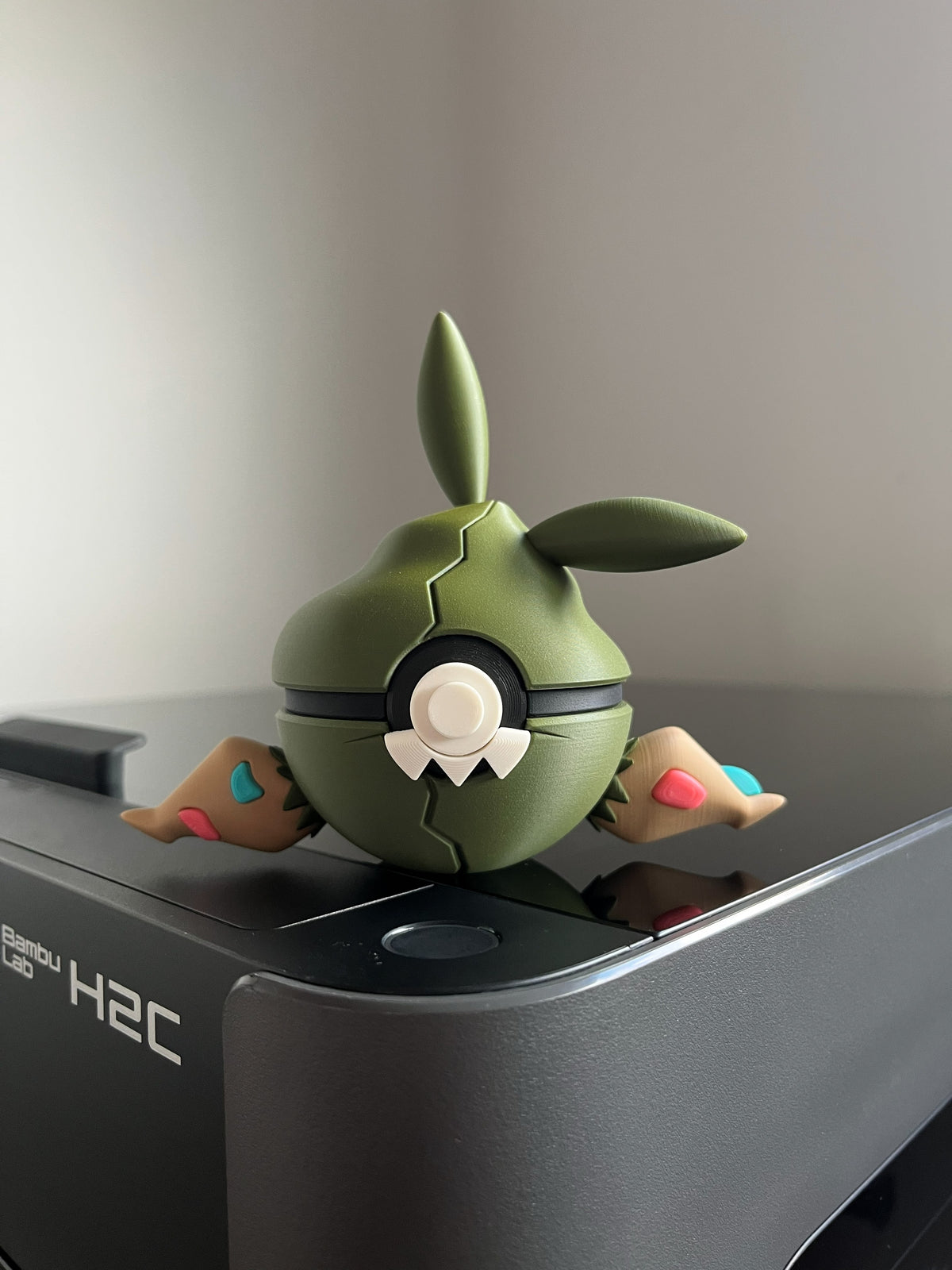Trubbish Monster Ball, front view
