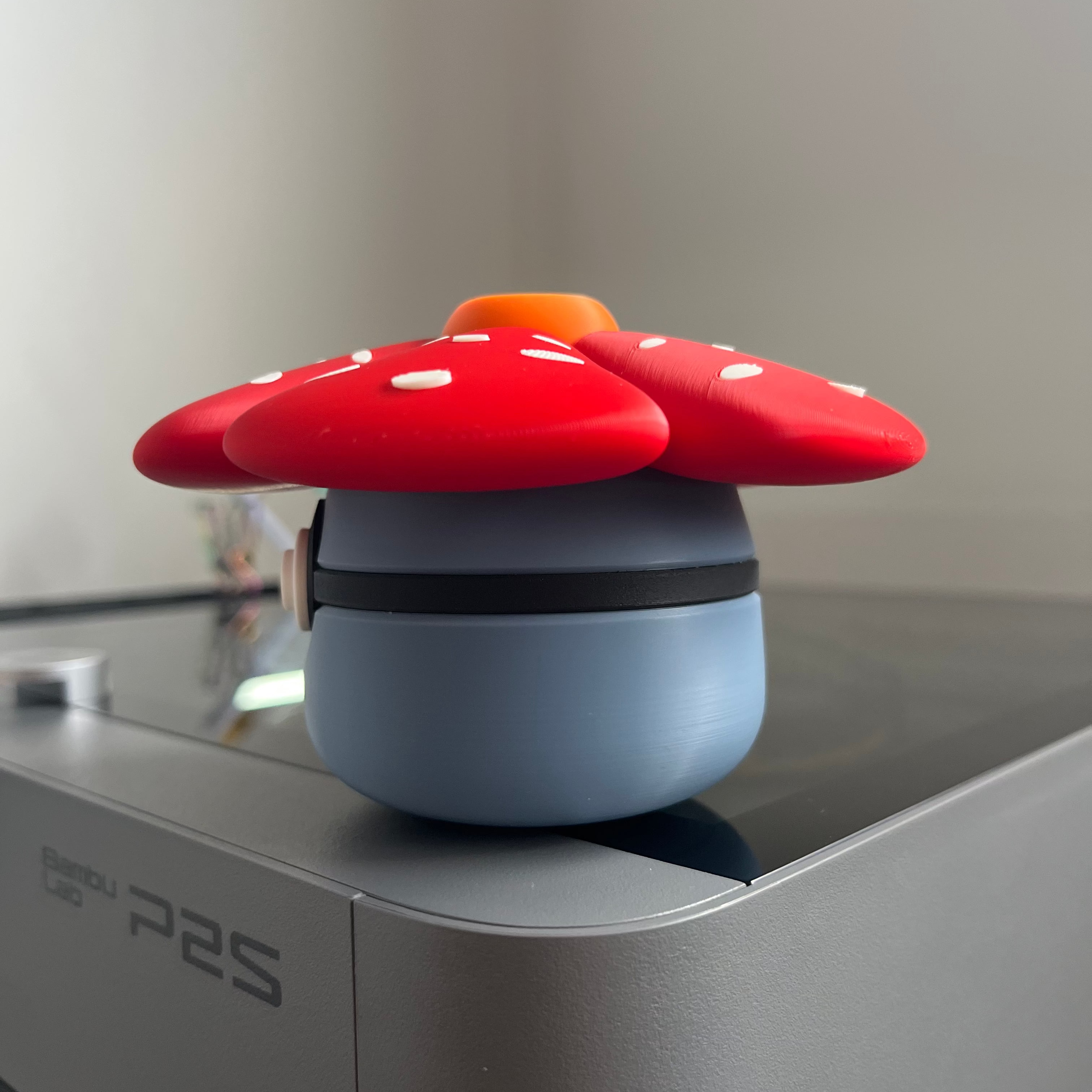 Vileplume Monster Ball, left side