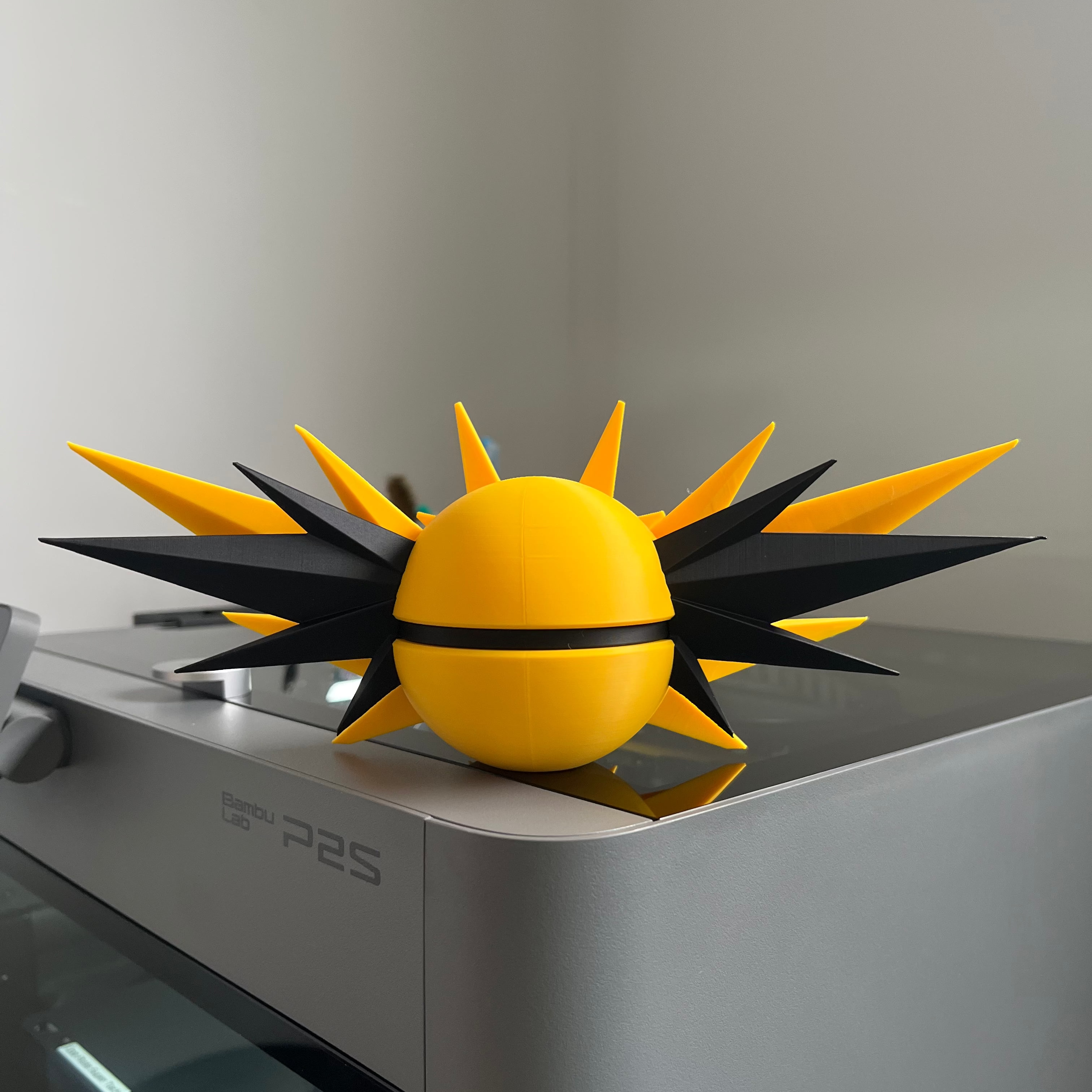 Zapdos Monster Ball, back view