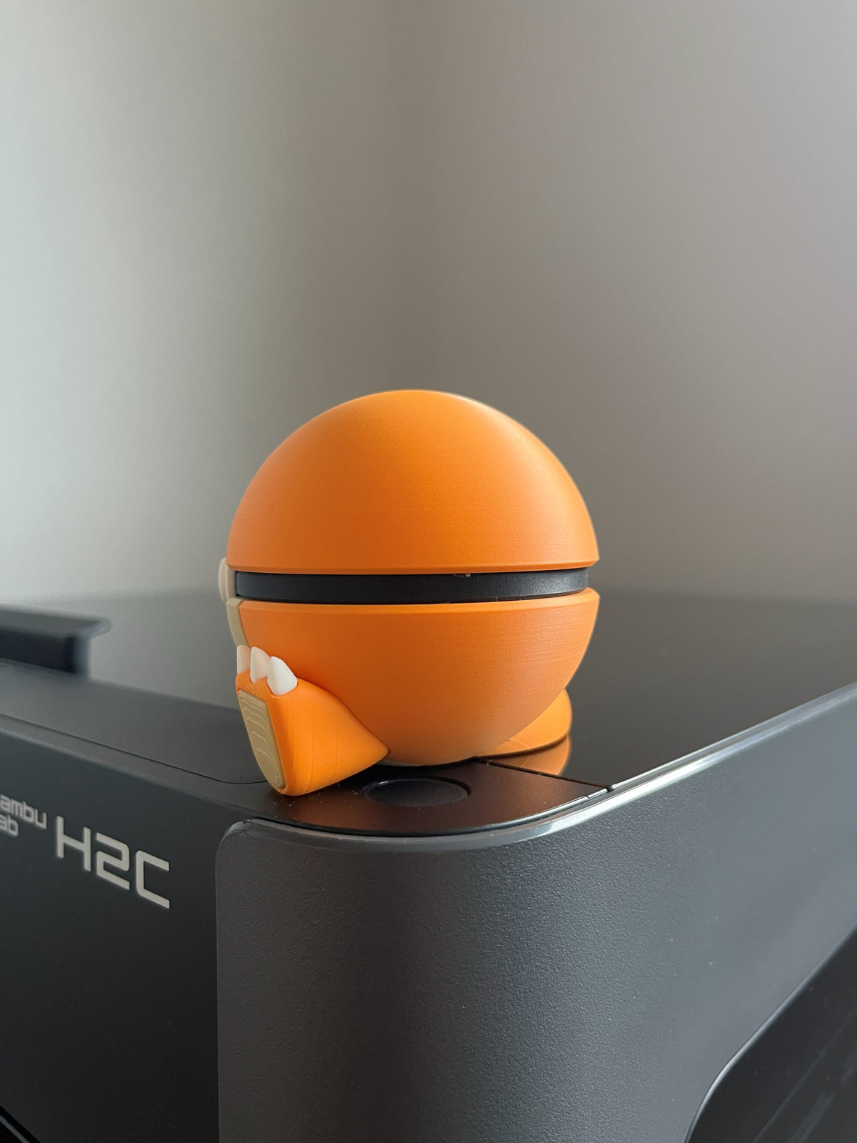 Charmander Monster Ball, left side