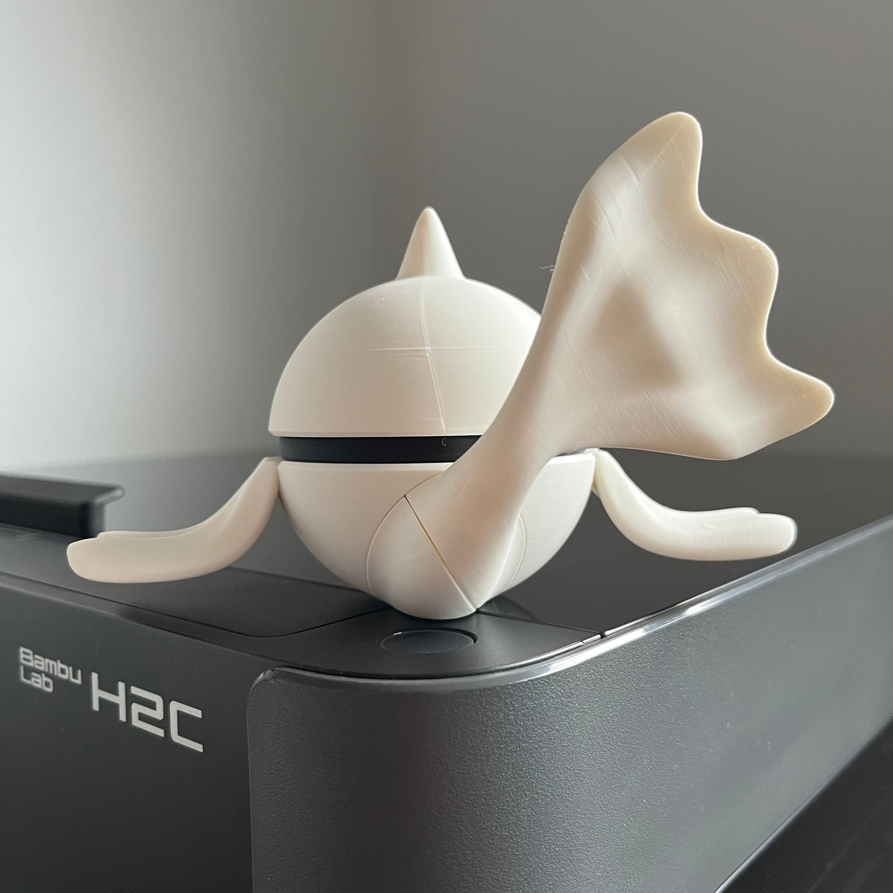 Dewgong Monster Ball, back view