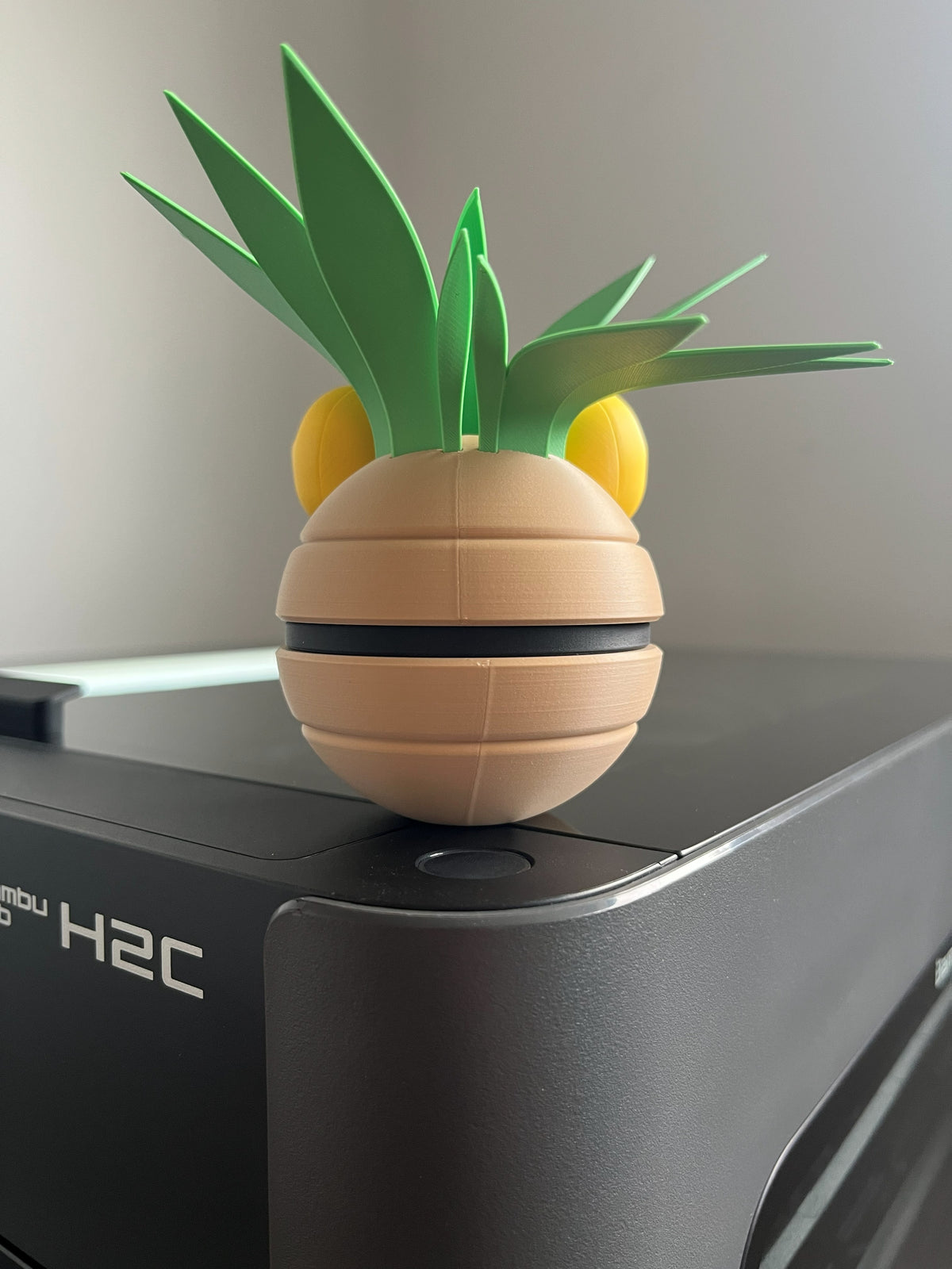 Exeggutor Monster Ball, back view