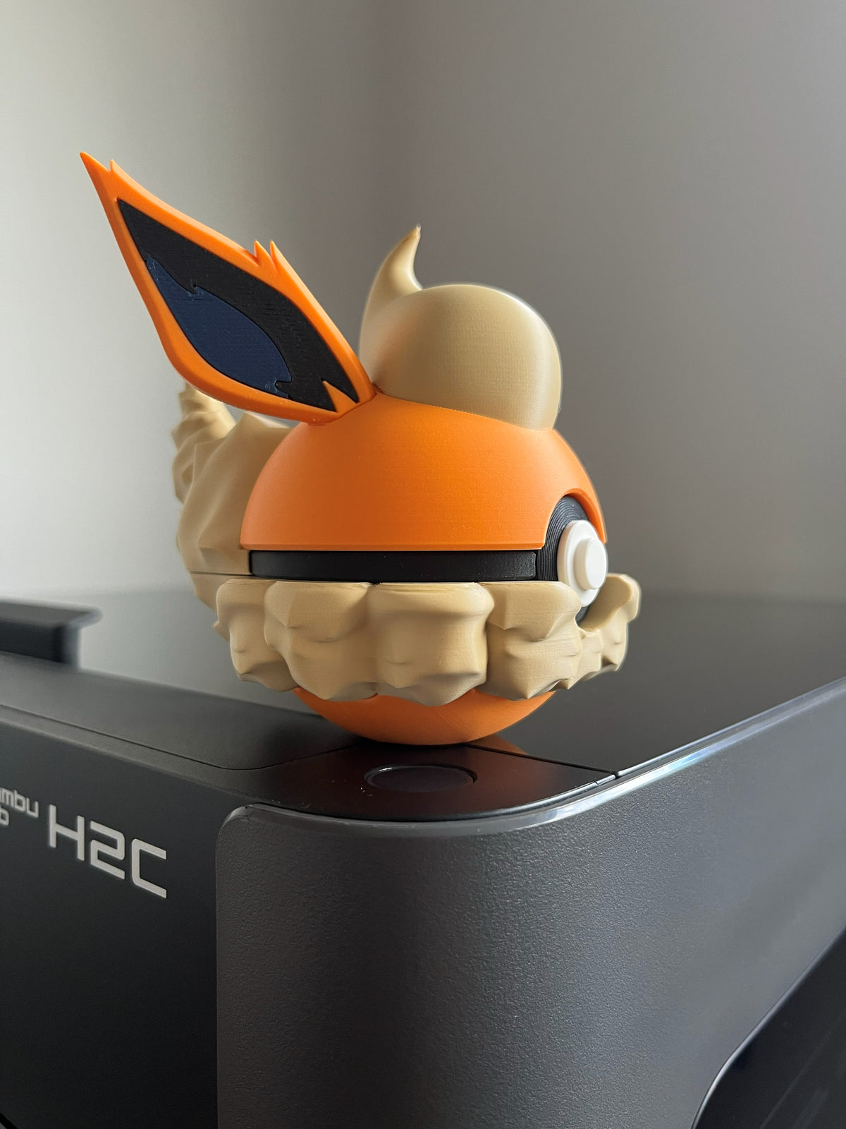 Flareon Monster Ball, side profile