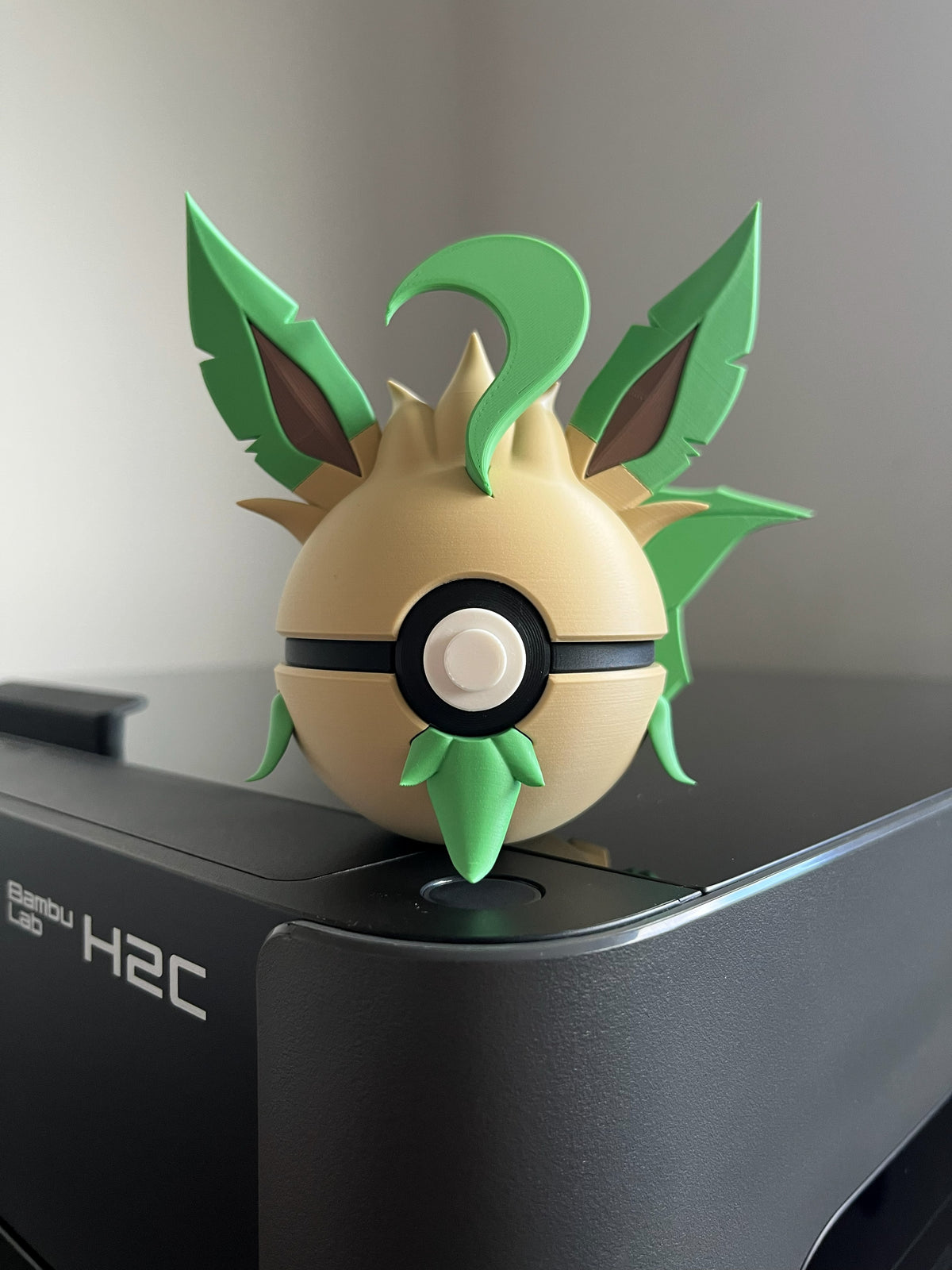 Leafeon Monster Ball, front view