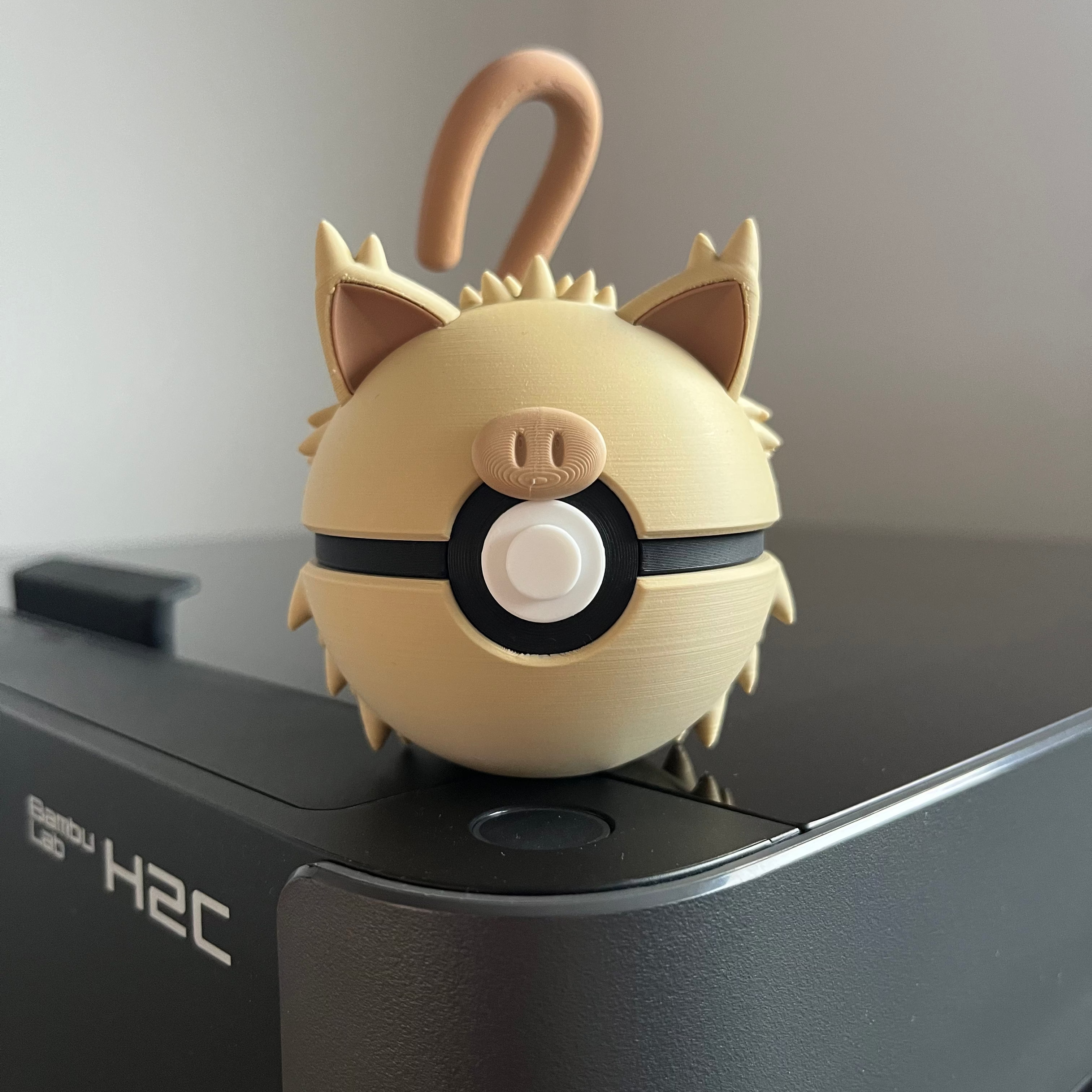 Mankey Monster Ball, front view