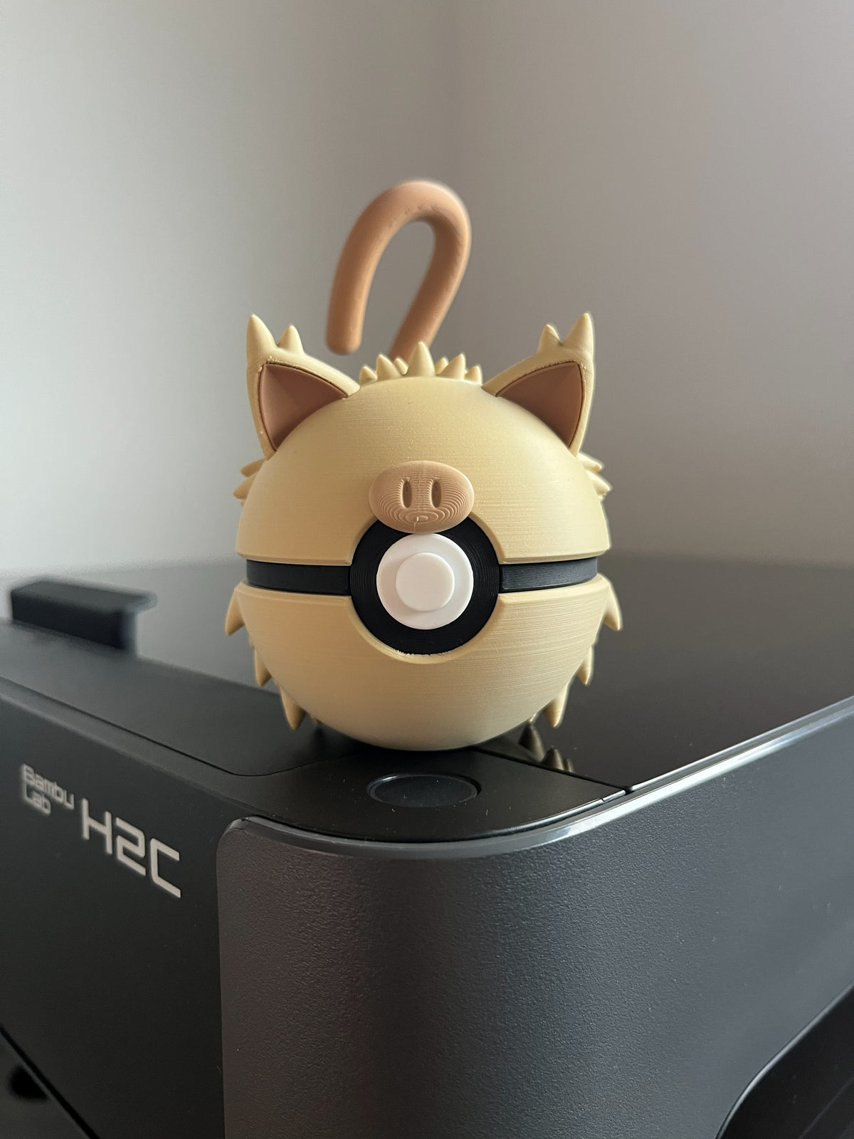 Mankey Monster Ball, front view