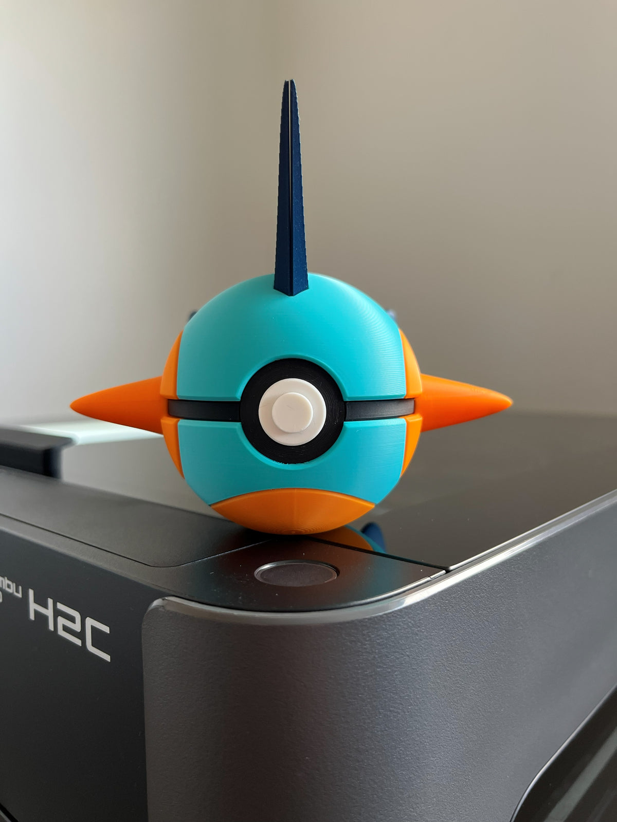 Marshtomp Monster Ball, front view