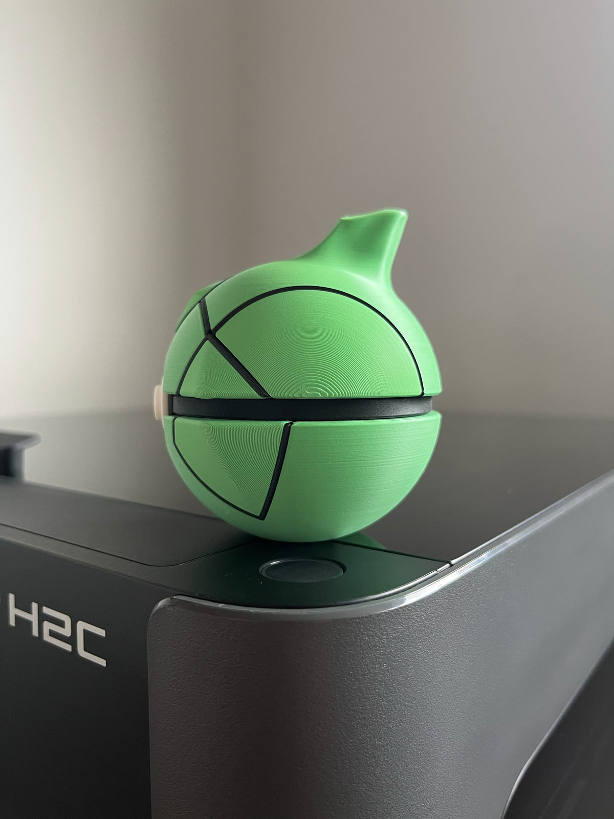 Metapod Monster Ball, left side