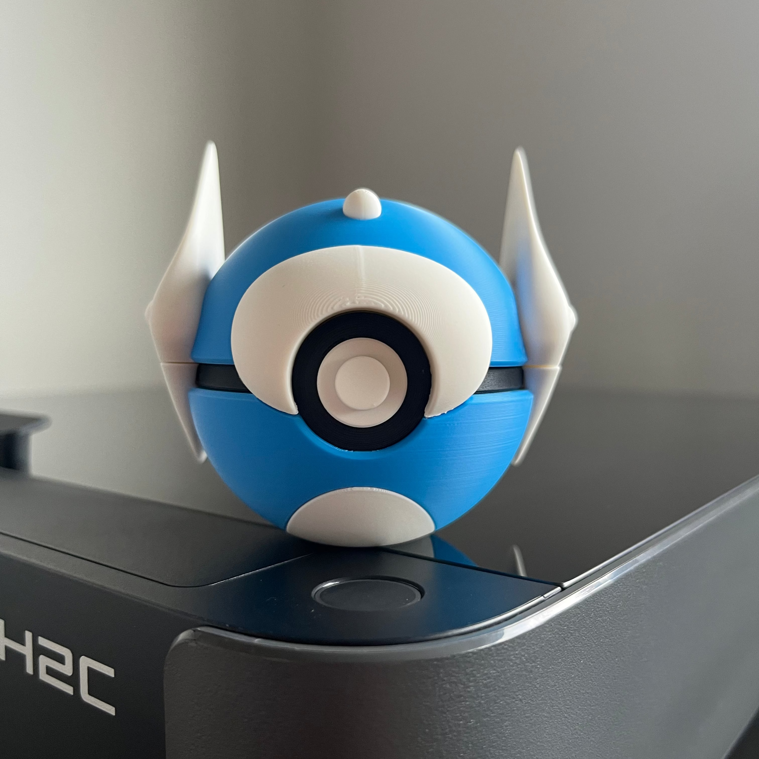 Dratini Monster Ball