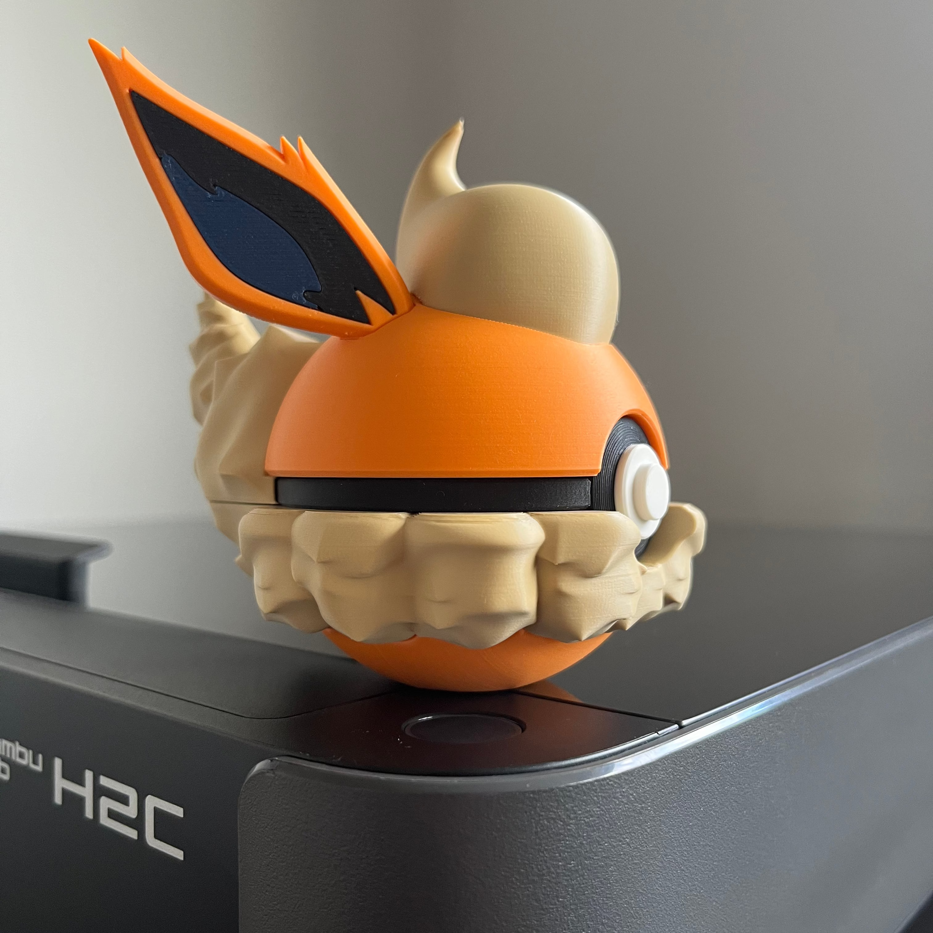 Flareon Monster Ball