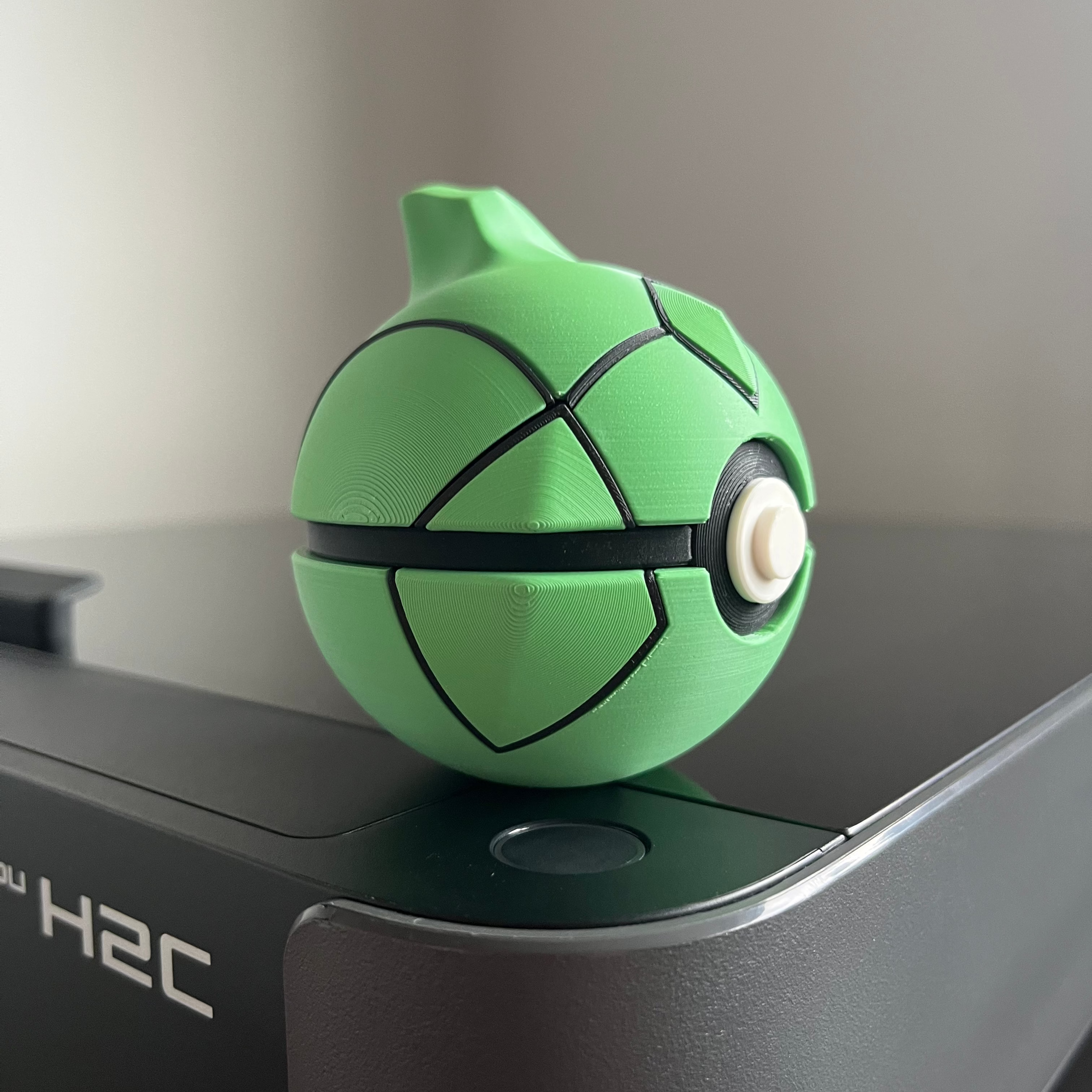 Metapod Monster Ball