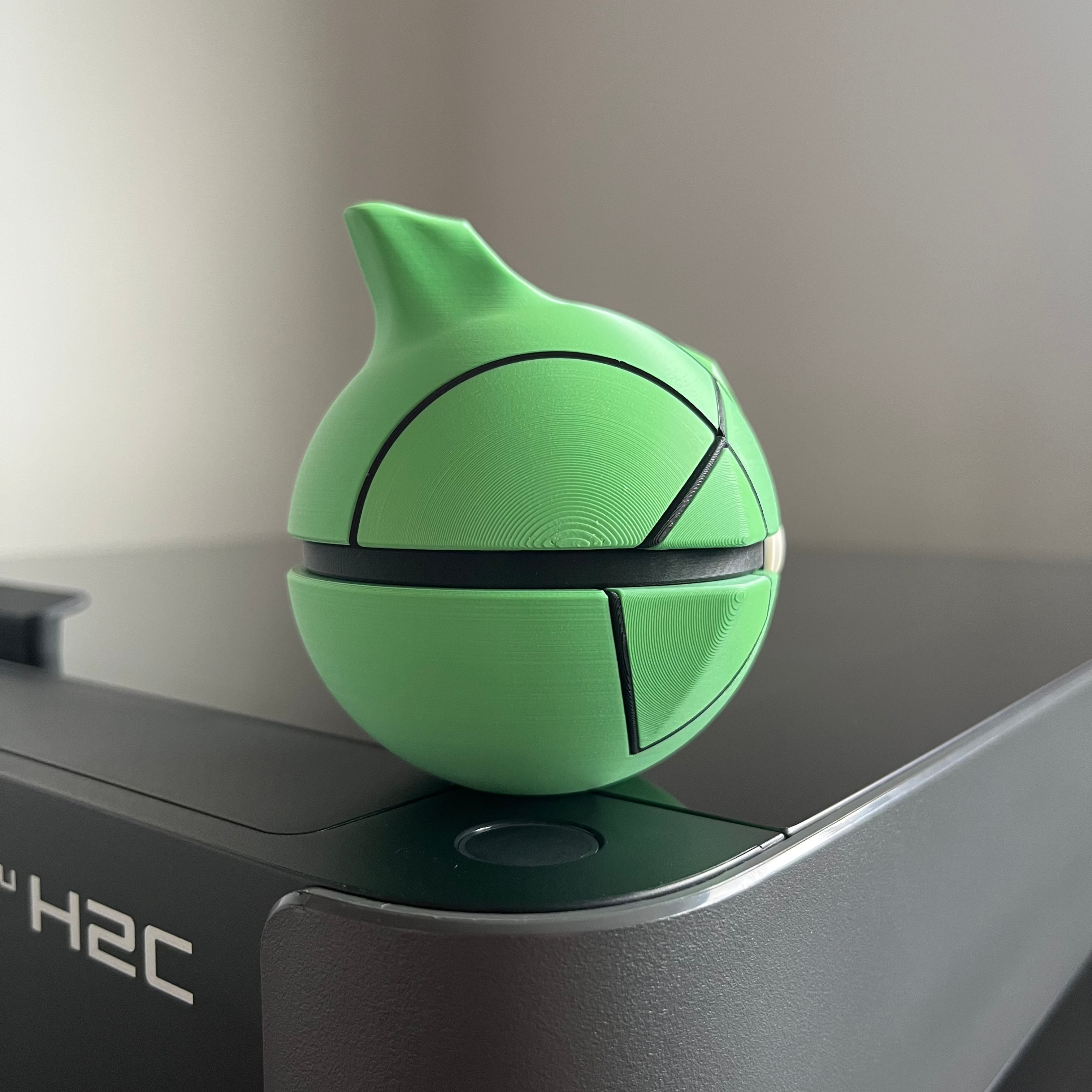Metapod Monster Ball