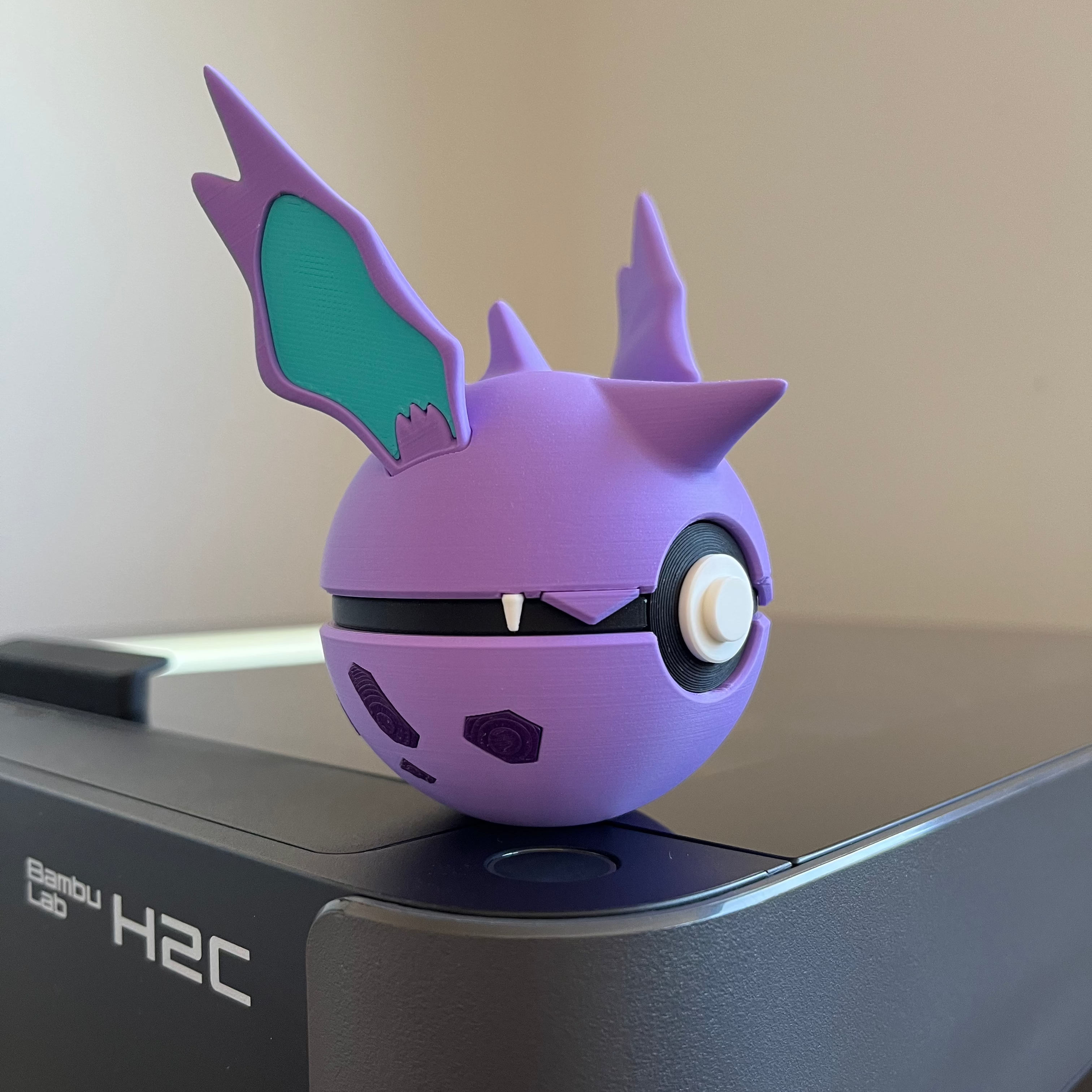 Nidorino Monster Ball