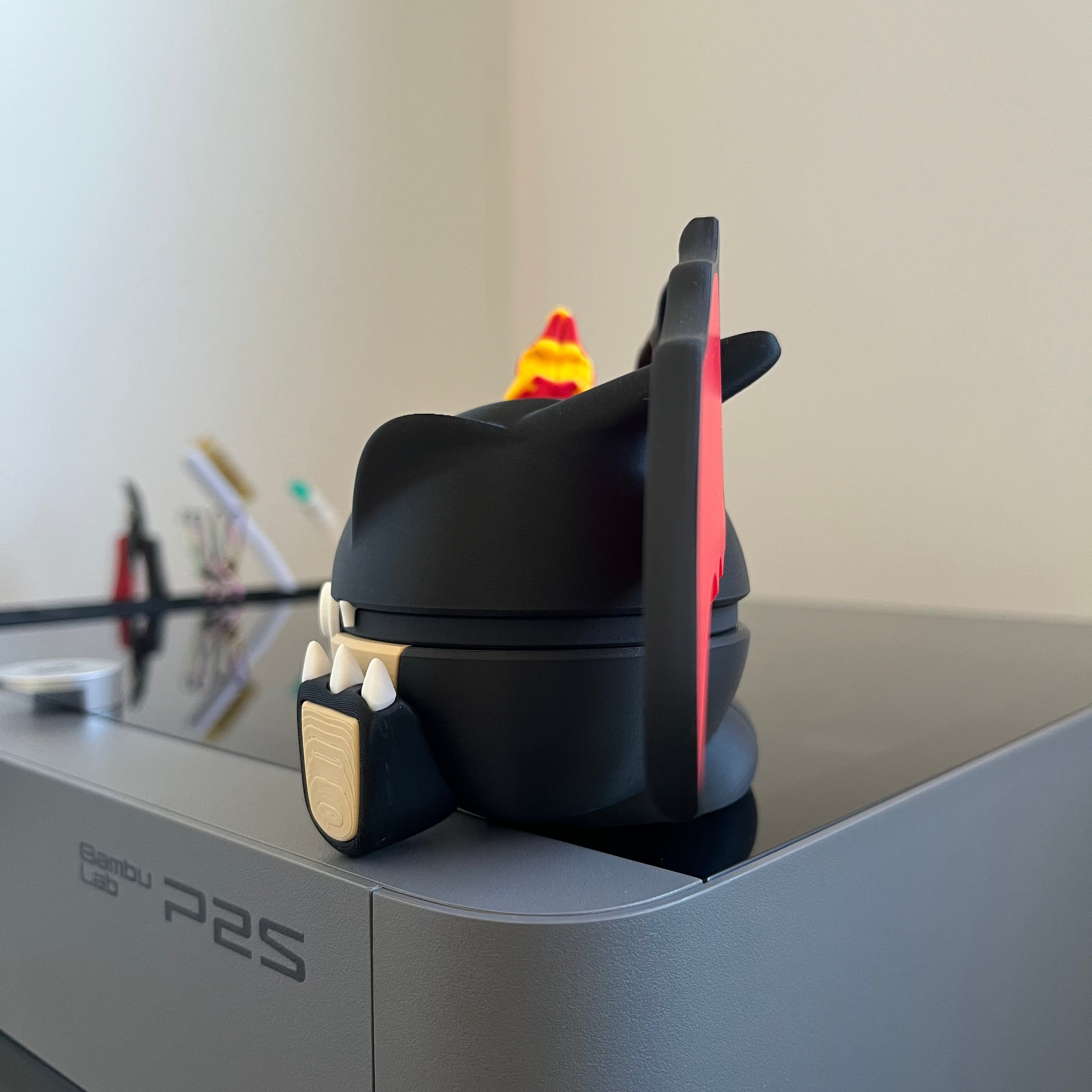 Shiny Charizard Monster Ball