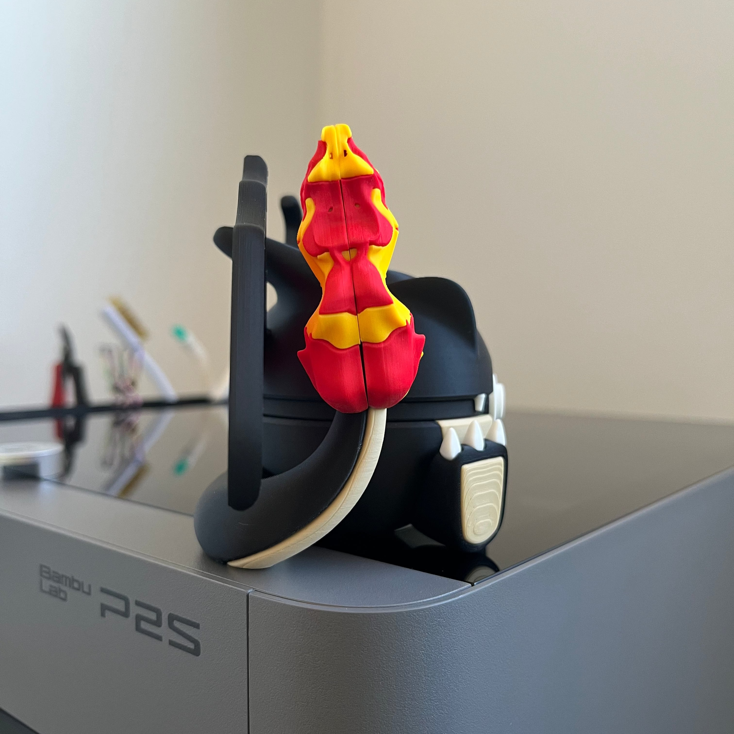 Shiny Charizard Monster Ball