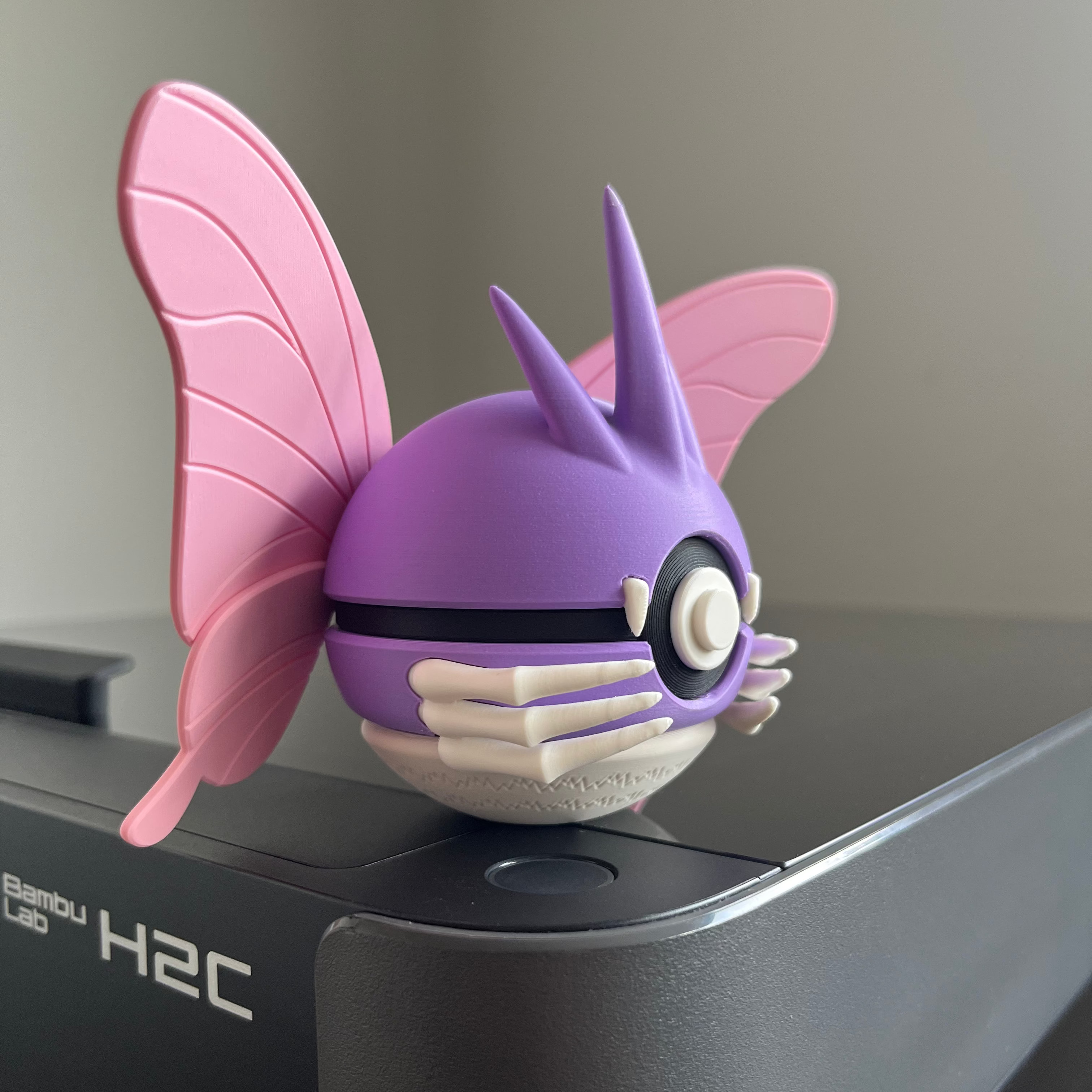 Venomoth Monster Ball