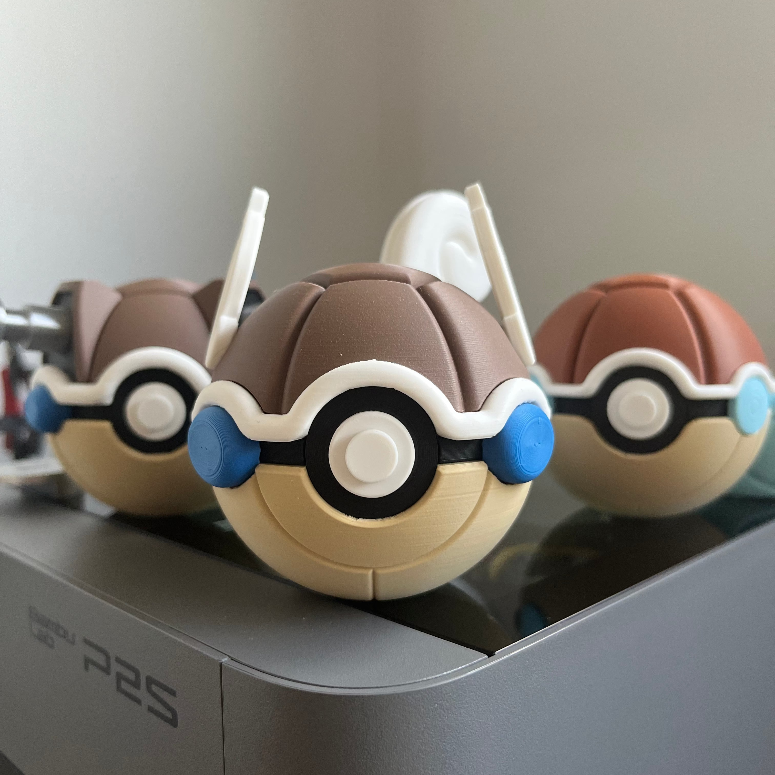 Squirtle Evolution Monster Ball Bundle